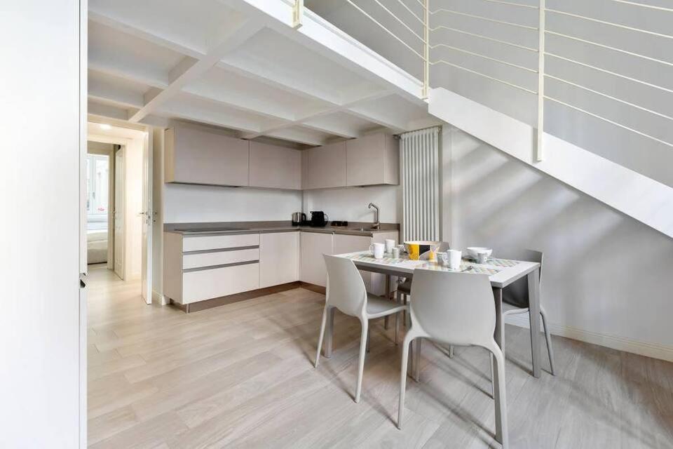 Luxury Duplex Corso Magenta 3pax-wifi Leilighet Milano