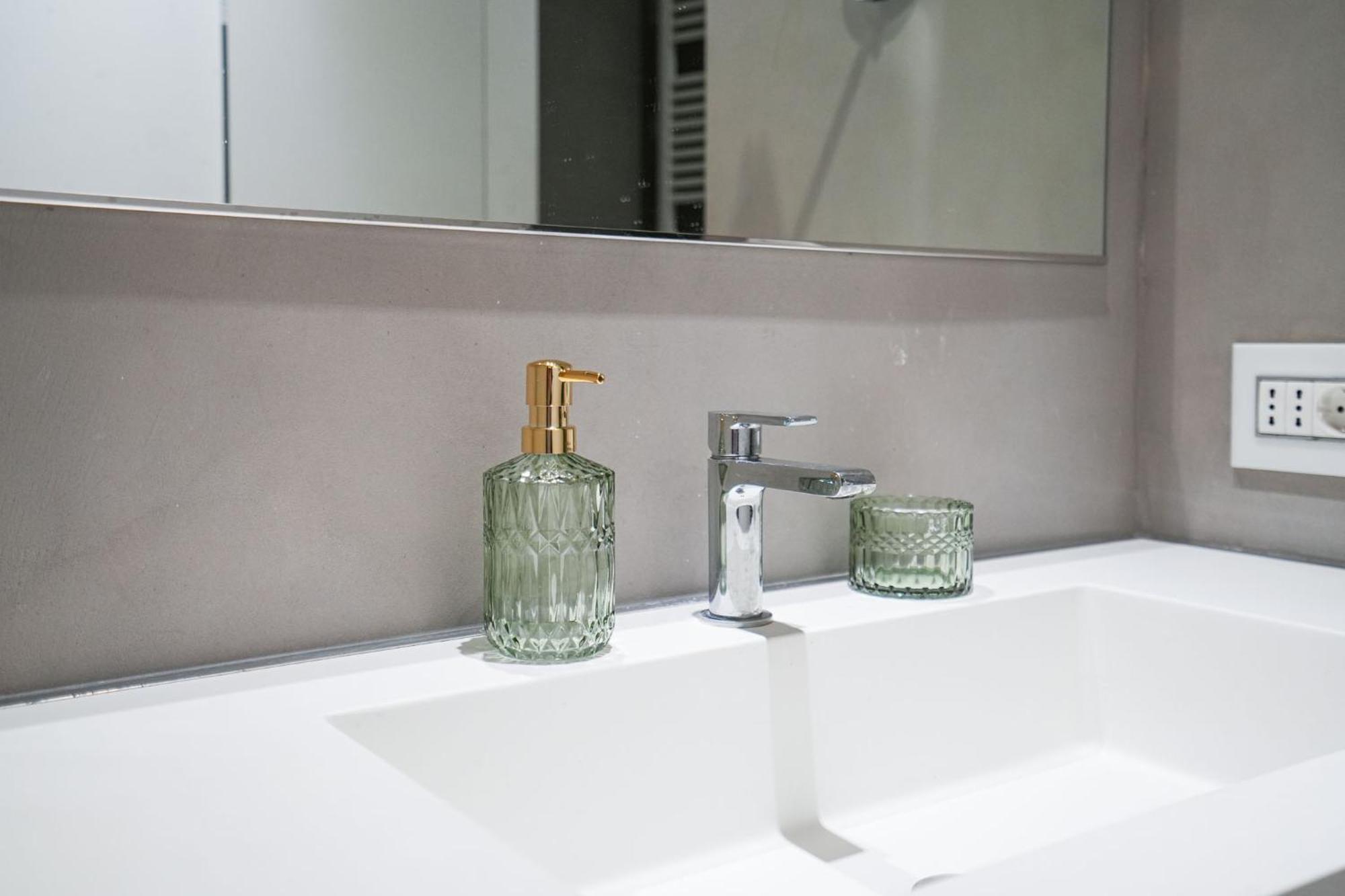 Porta Garibaldi Luxe Apartment