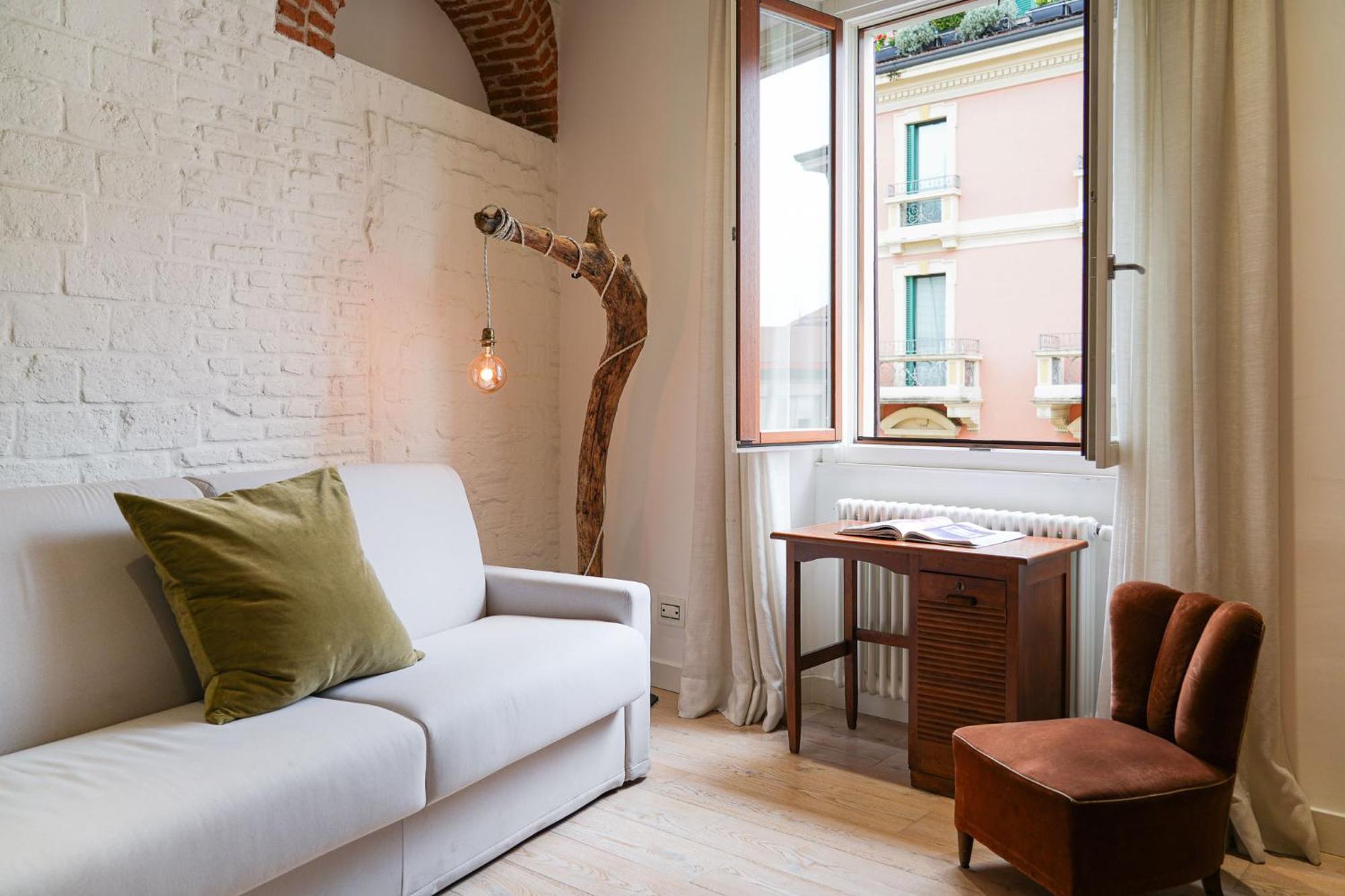 Porta Garibaldi Luxe Apartment
