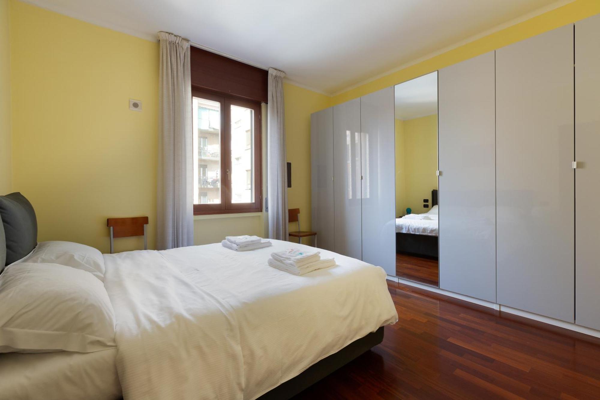 Sondrio M3 - Spacious With Balcony! Appartamento Milano
