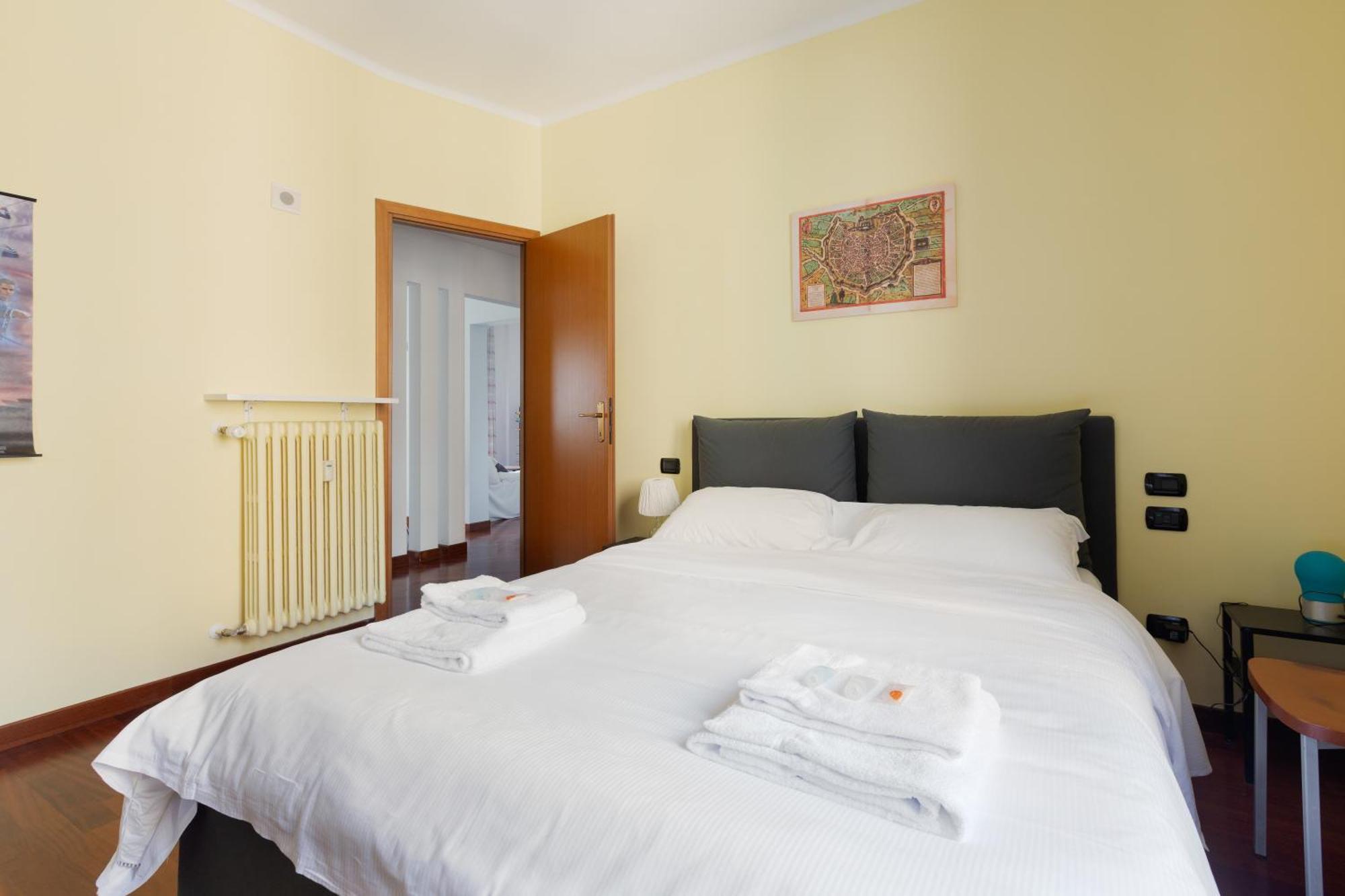 Sondrio M3 - Spacious With Balcony! Appartamento *