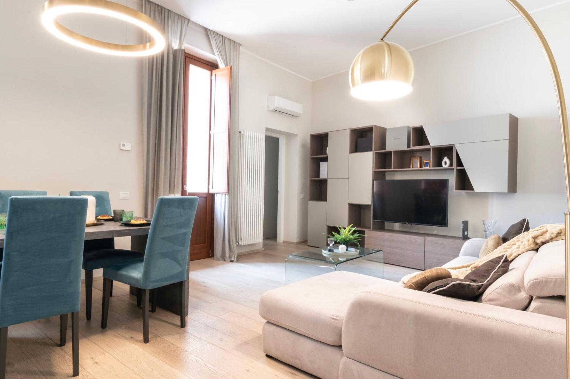 Ihost - Bottego 21 * Milano