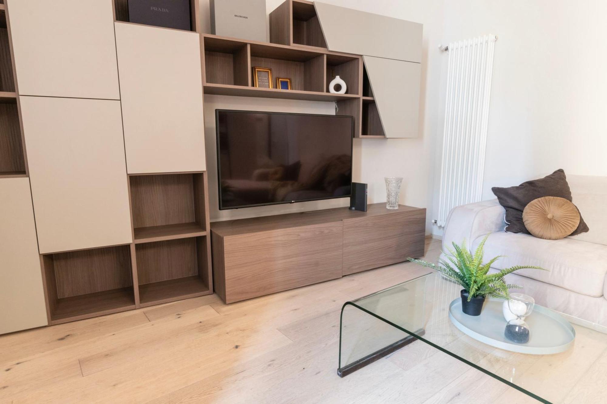 Ihost - Bottego 21 Milano