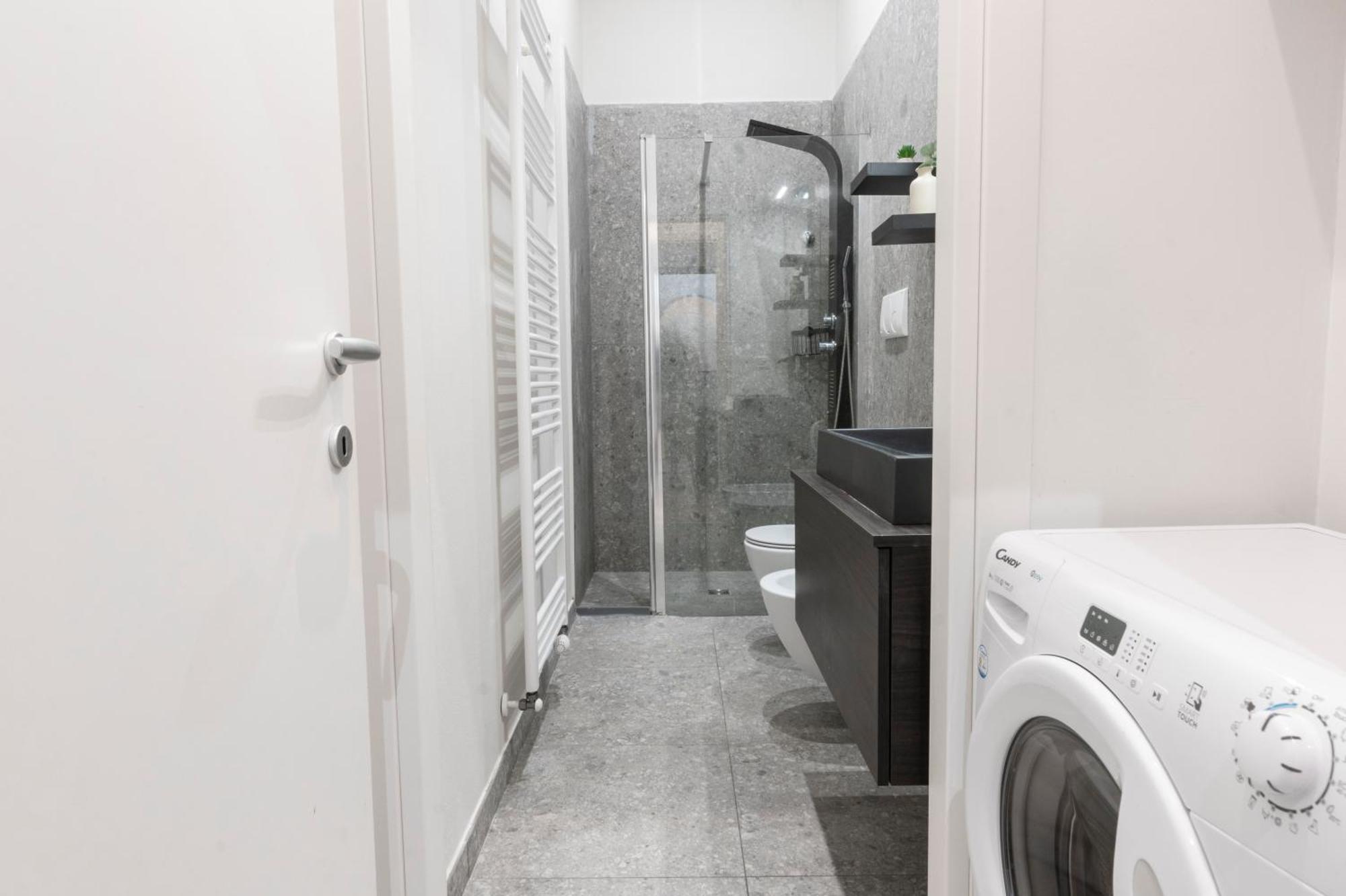 Ihost - Bottego 21 * Milano