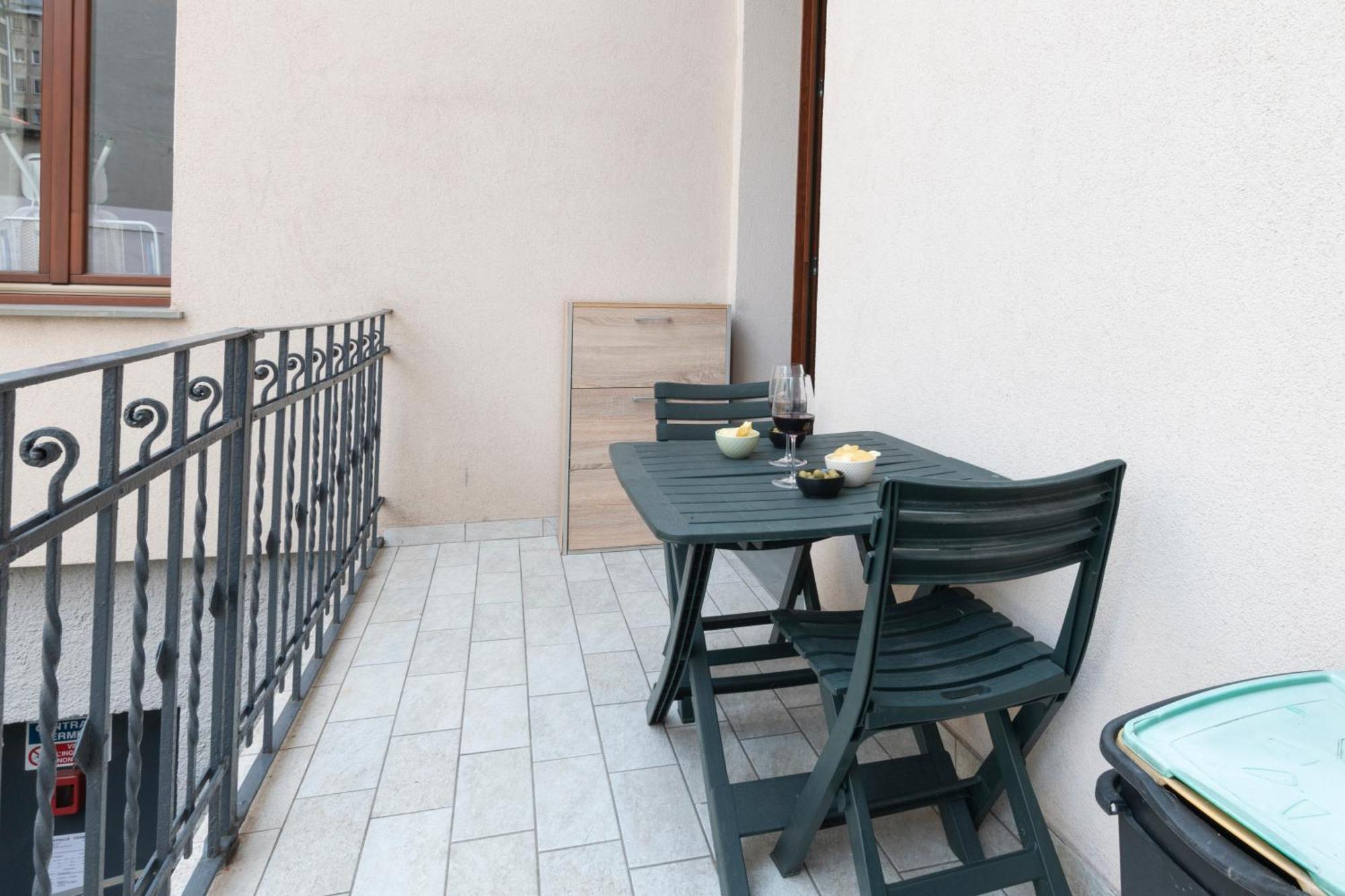 Ihost - Bottego 21 Milano
