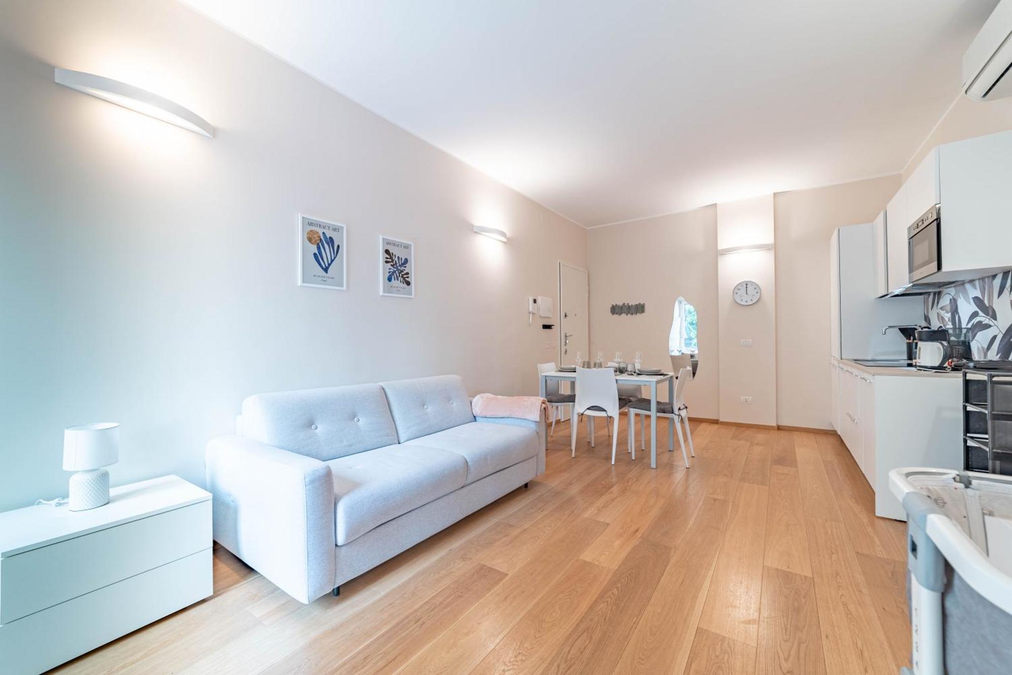 Appartement 500 M From Corso Sempione, Close To Metro M5