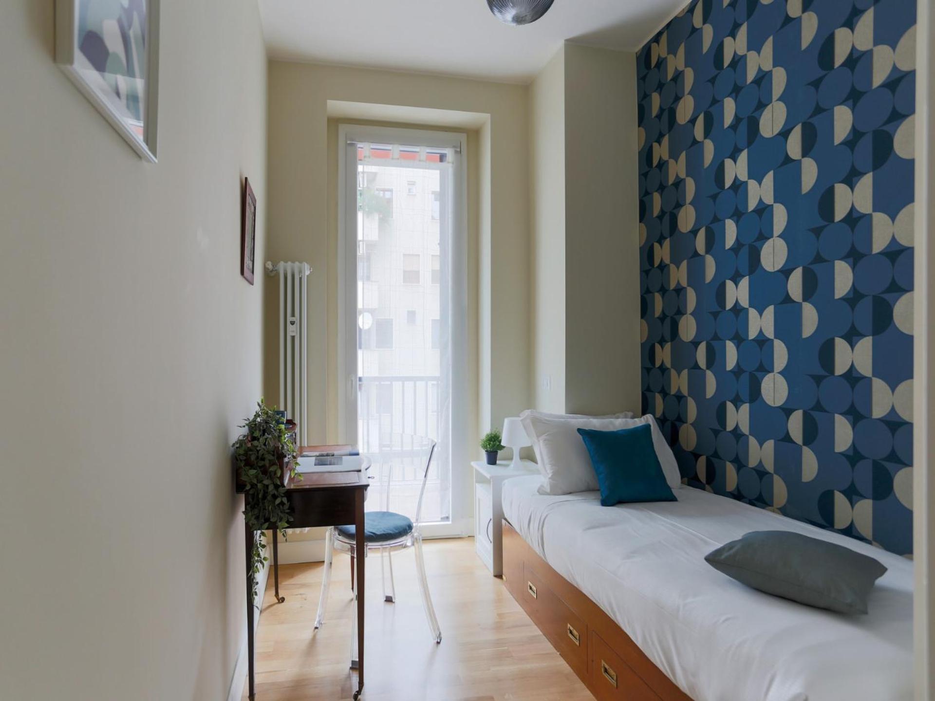 The Rent - Charming In Pagano *