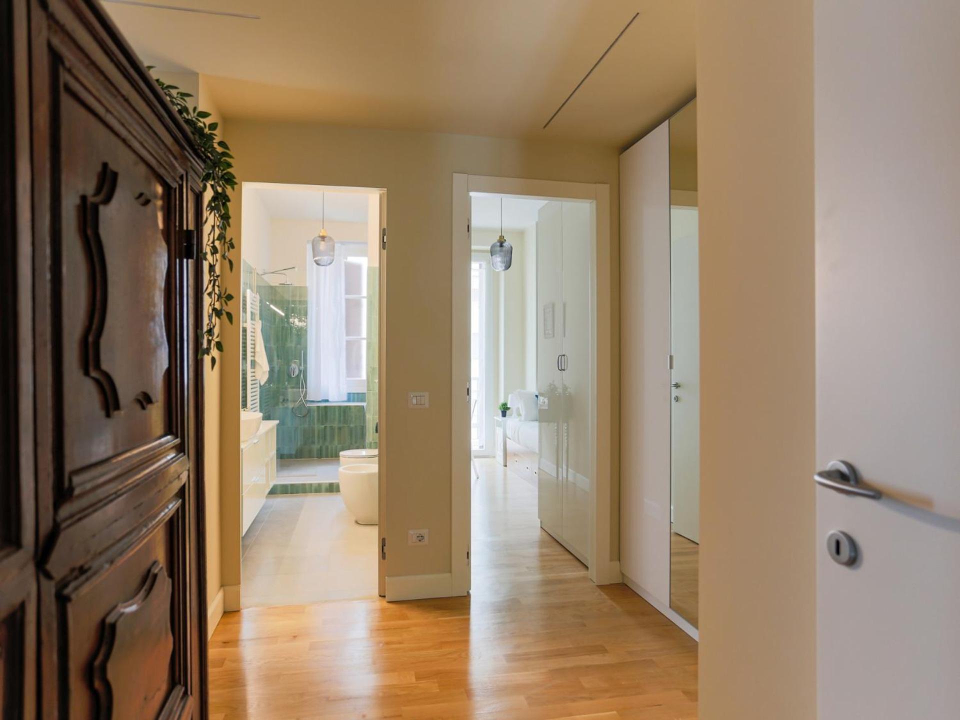 The Rent - Charming In Pagano * Milano