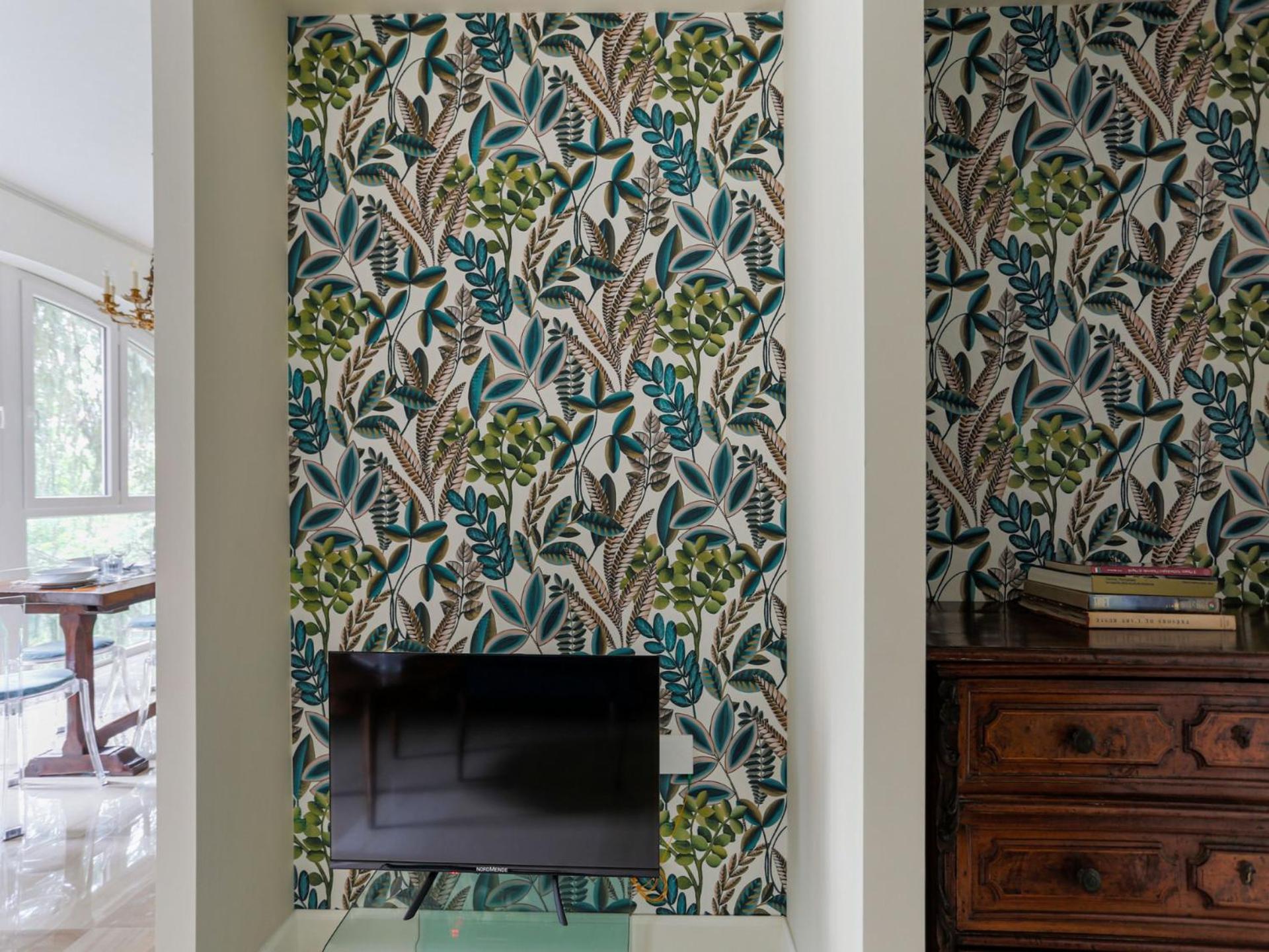 The Rent - Charming In Pagano Milano
