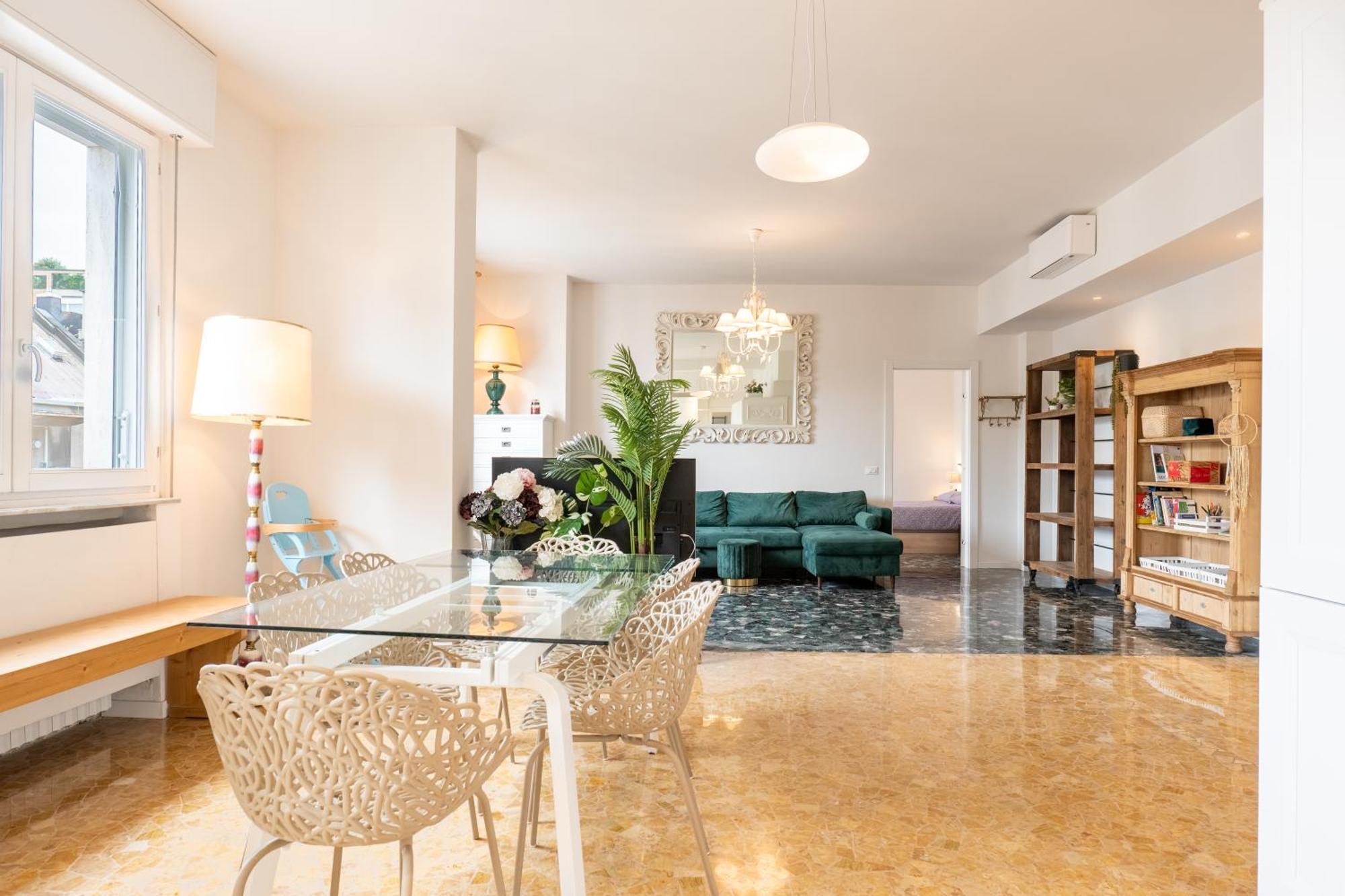 Amazing Floor