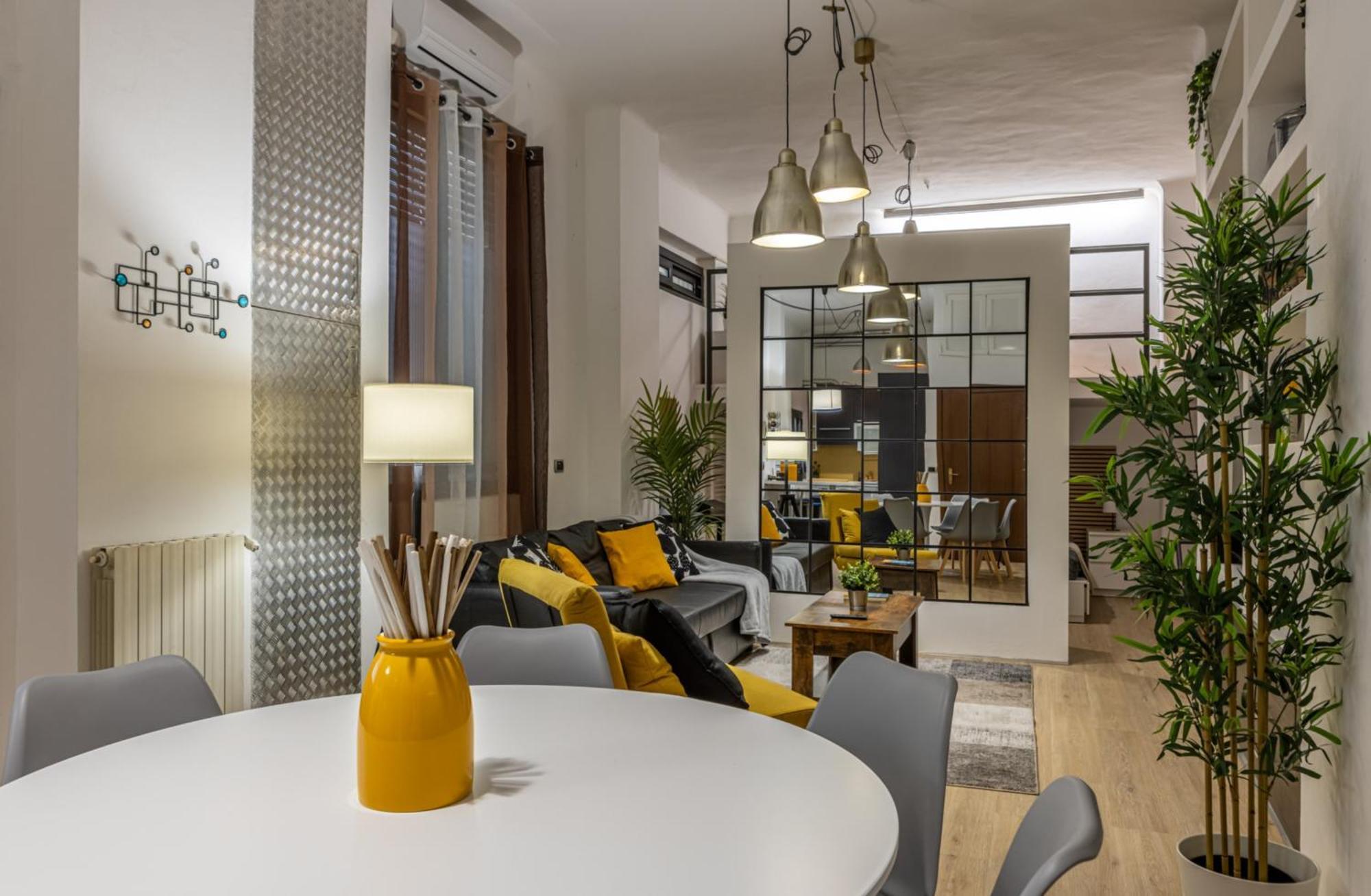 Industrial Loft In Maciacchini - Metro 50m Smartworking & Netflix Appartamento *