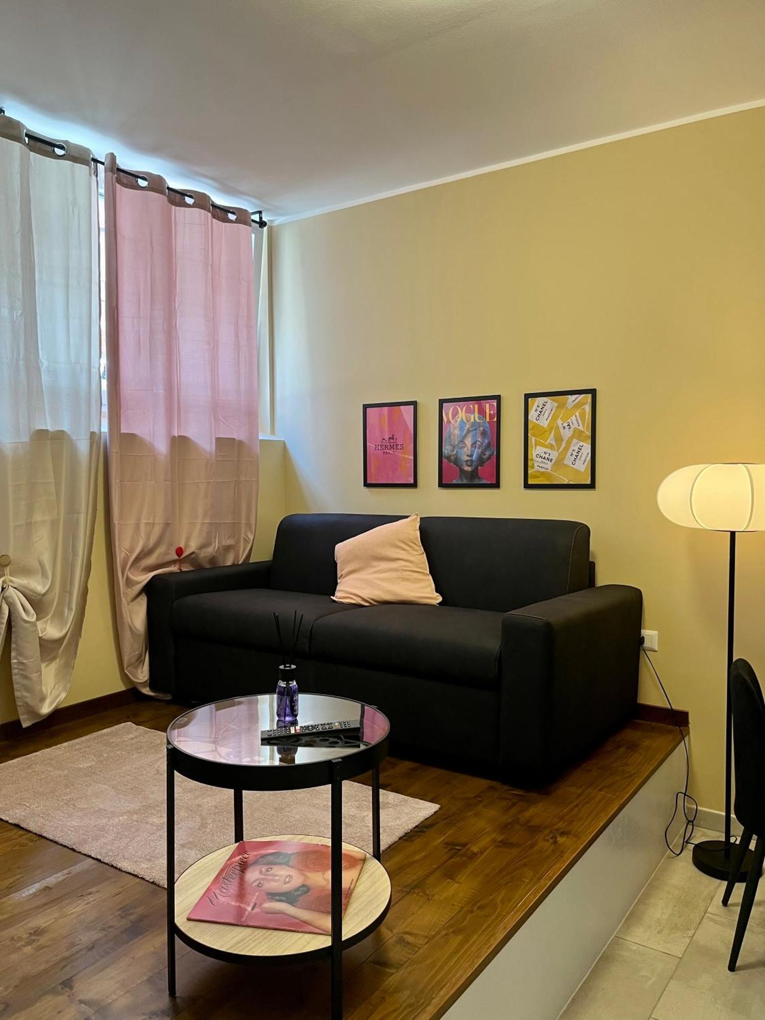 Dimora Chic - A 5 Fermate Dal Duomo Ferienhaus Mailand