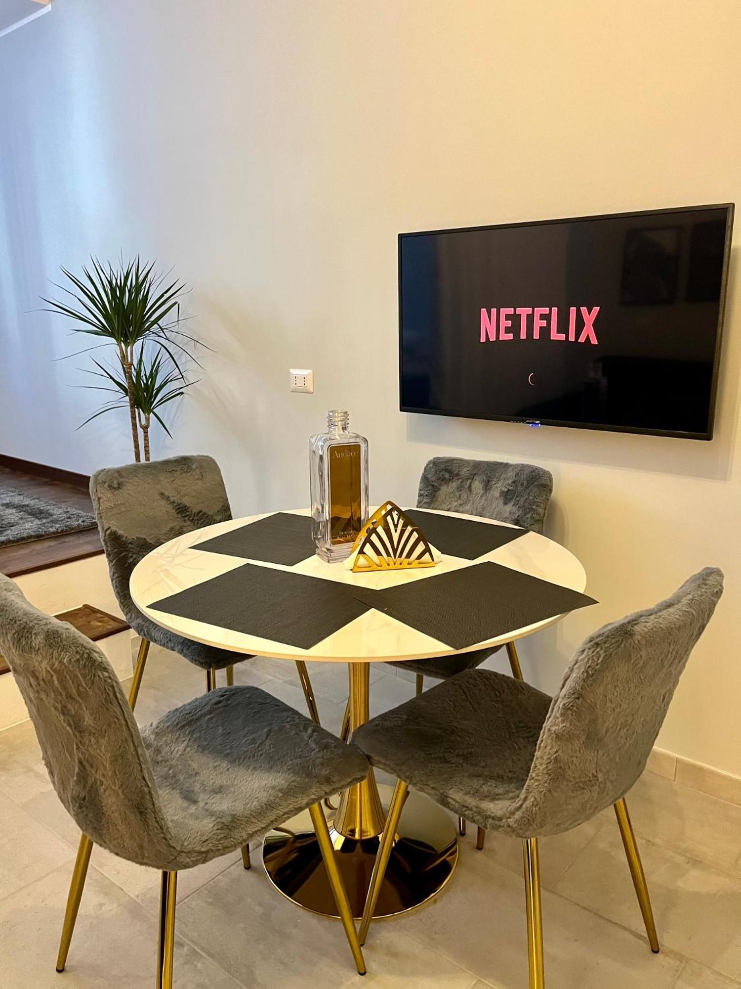 Residenza Elegante - A 5 Fermate Dal Duomo Vakantiehuis *