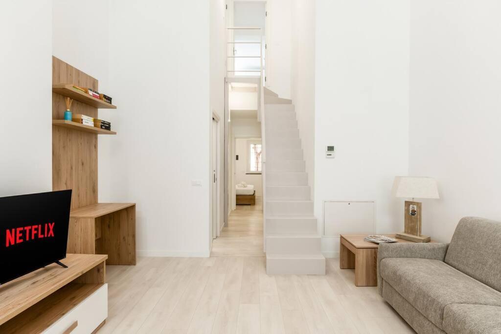 Leilighet Free Parking - 1 Min Metro To Duomo - Loft Moderno