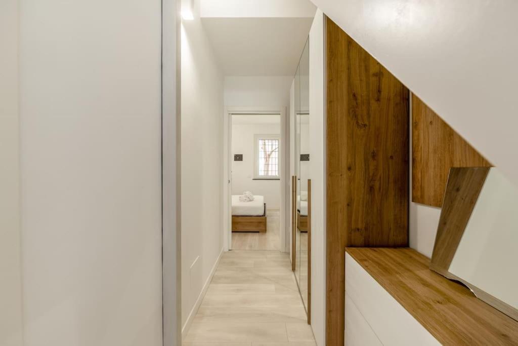 Free Parking - 1 Min Metro To Duomo - Loft Moderno * Milano