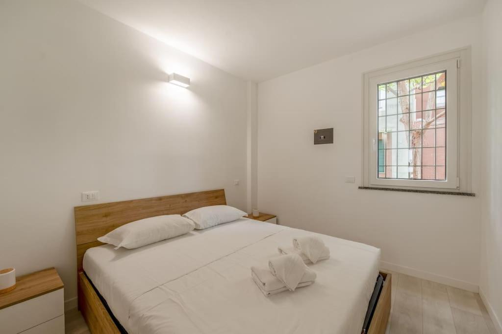 Free Parking - 1 Min Metro To Duomo - Loft Moderno * Milano