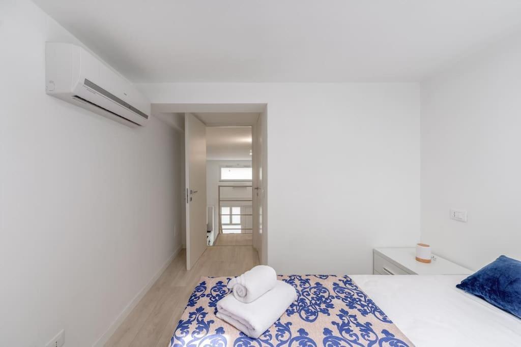 Free Parking - 1 Min Metro To Duomo - Loft Moderno * Milano