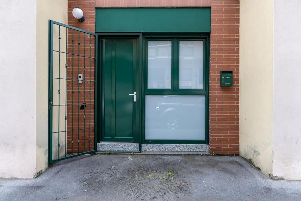 Leilighet Free Parking - 1 Min Metro To Duomo - Loft Moderno *