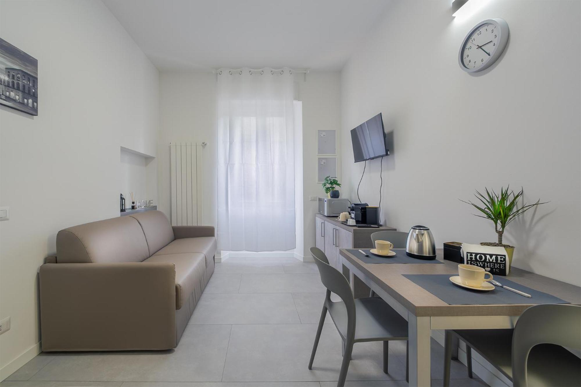 Eleven - Cozy Milan