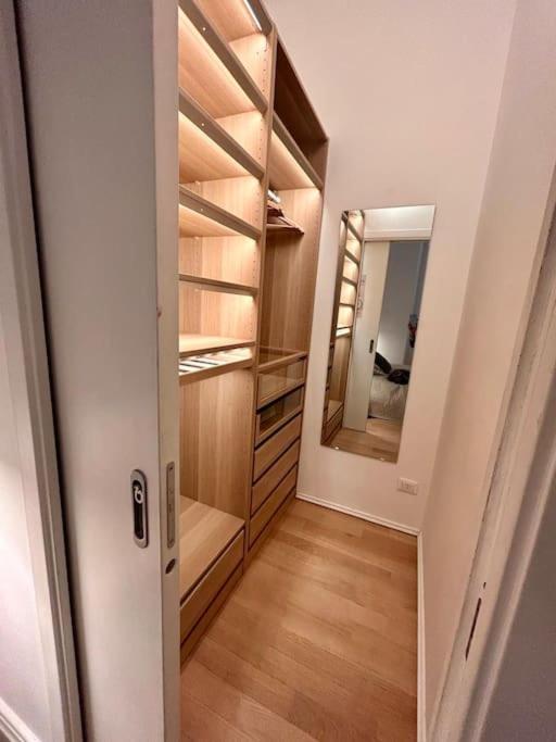 Isola Living Apartment Milan