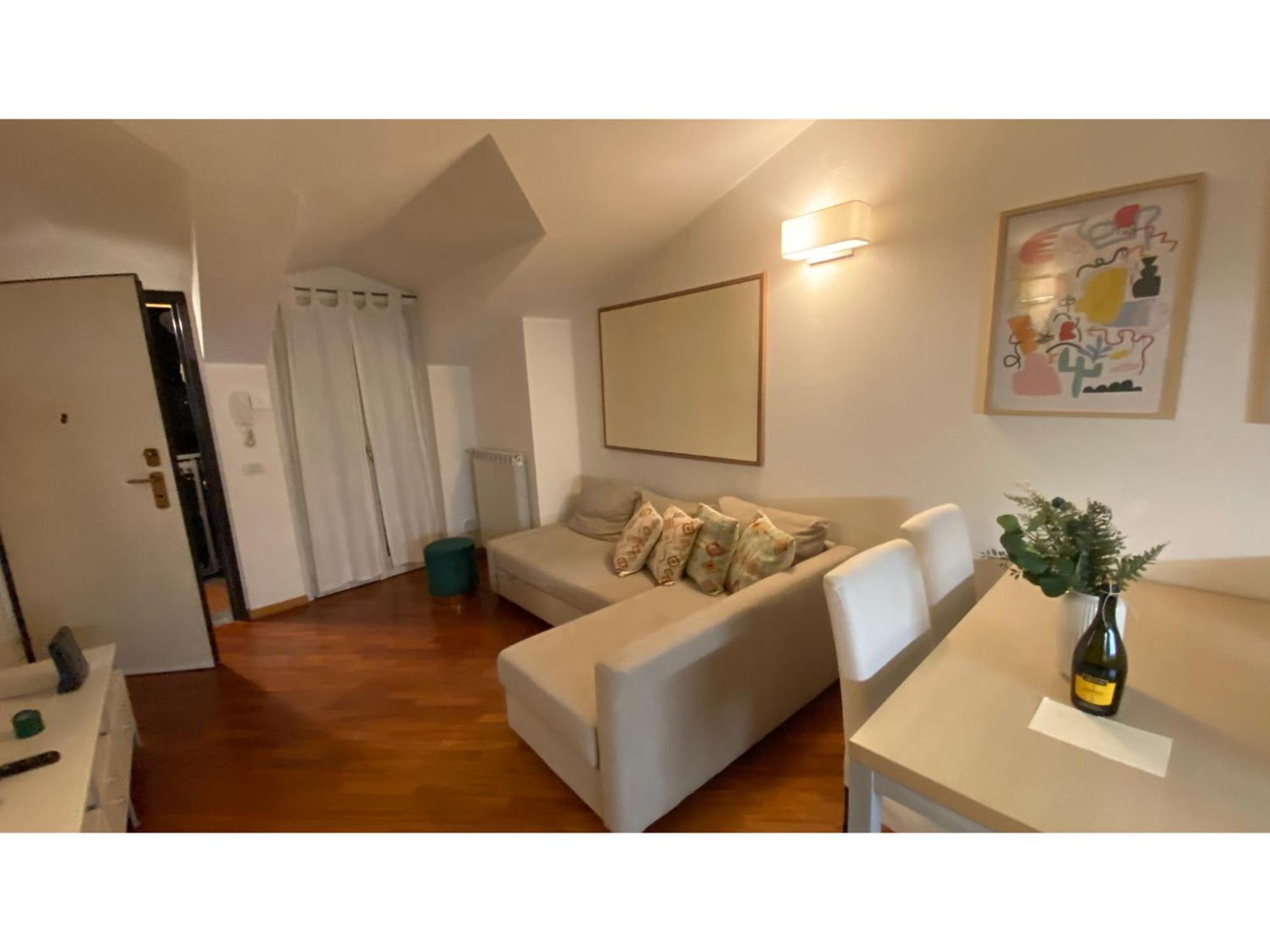 Perla Di Nolo - - Luxury Sleeps 4 Milano