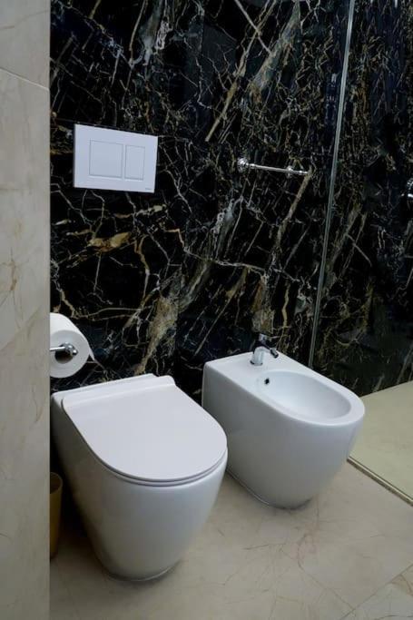 Citylife Brand New Luxury Art Apartment Milan