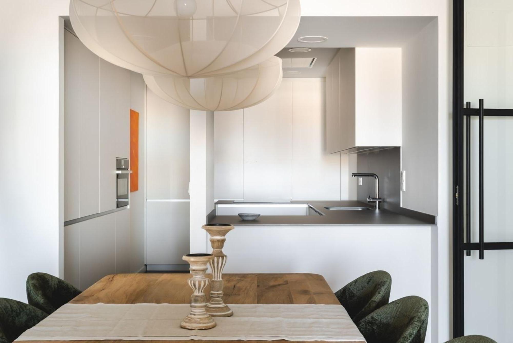 Repetti Design - 10 Min To Centre & Airport *