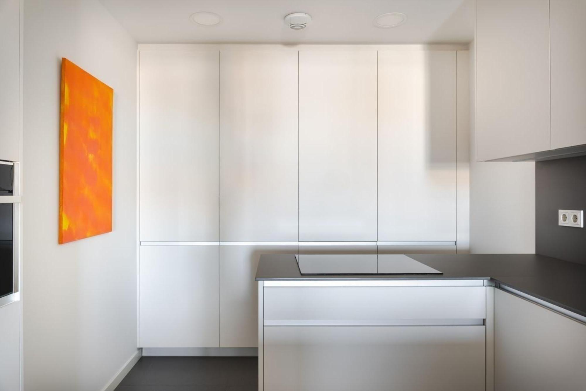 Repetti Design - 10 Min To Centre & Airport