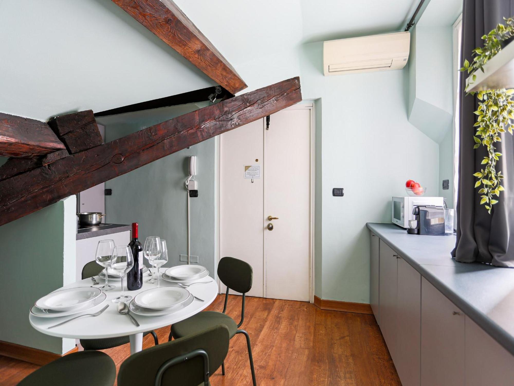 The Rent - Flat In Brera District Milano