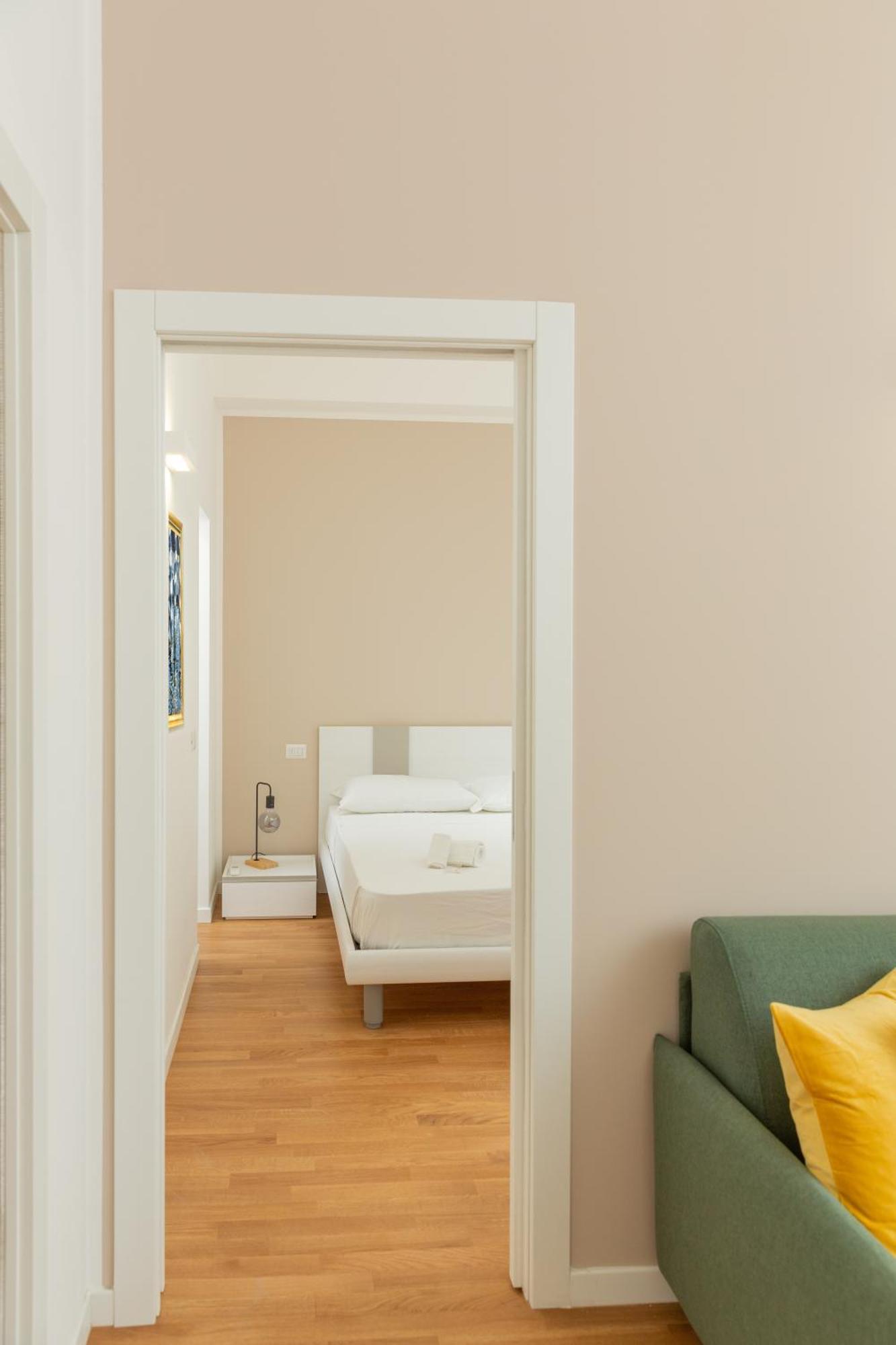 New - Manet - Exclusive Apartment Mailand