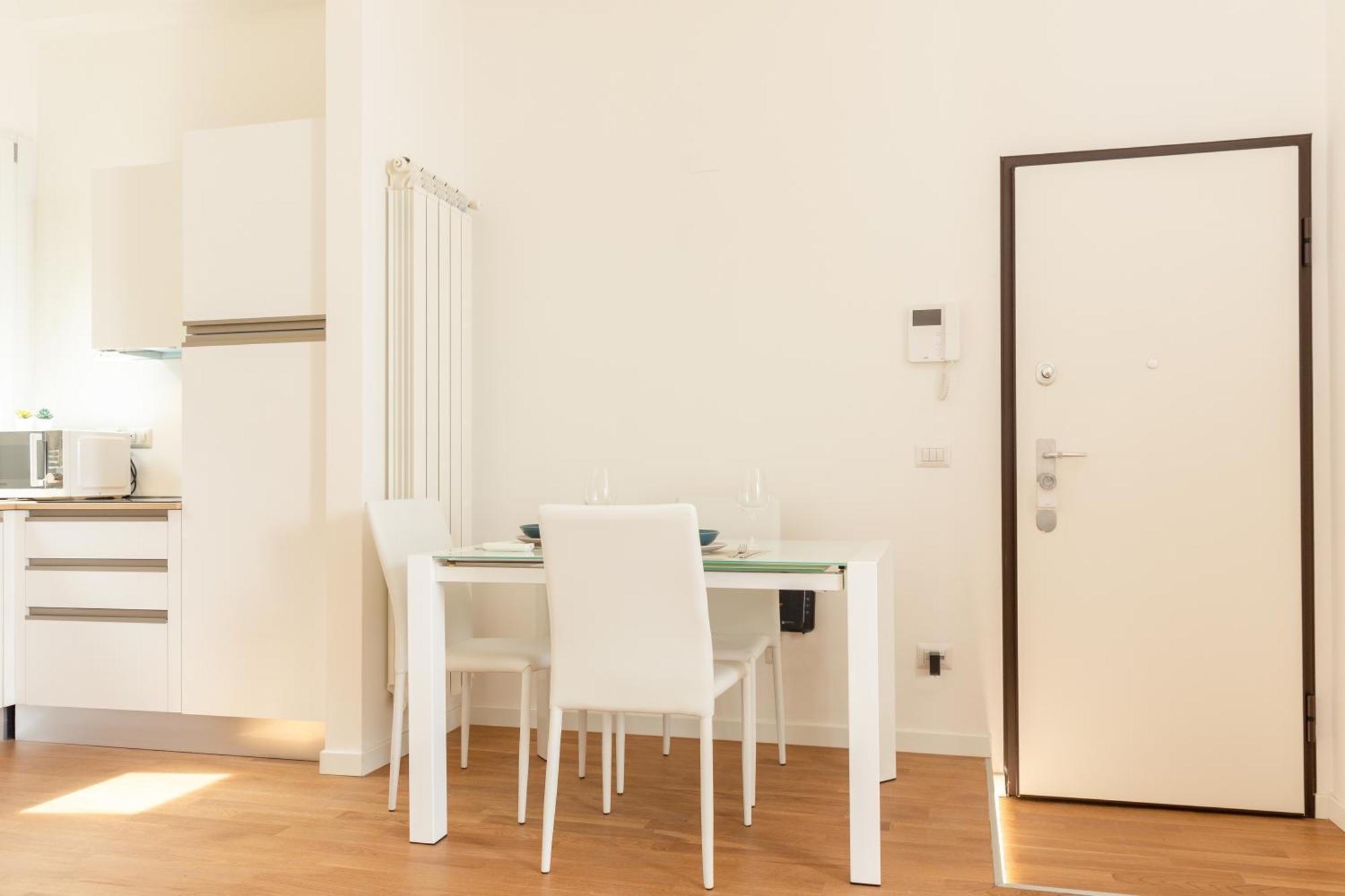 New - Manet - Exclusive Apartment Mailand
