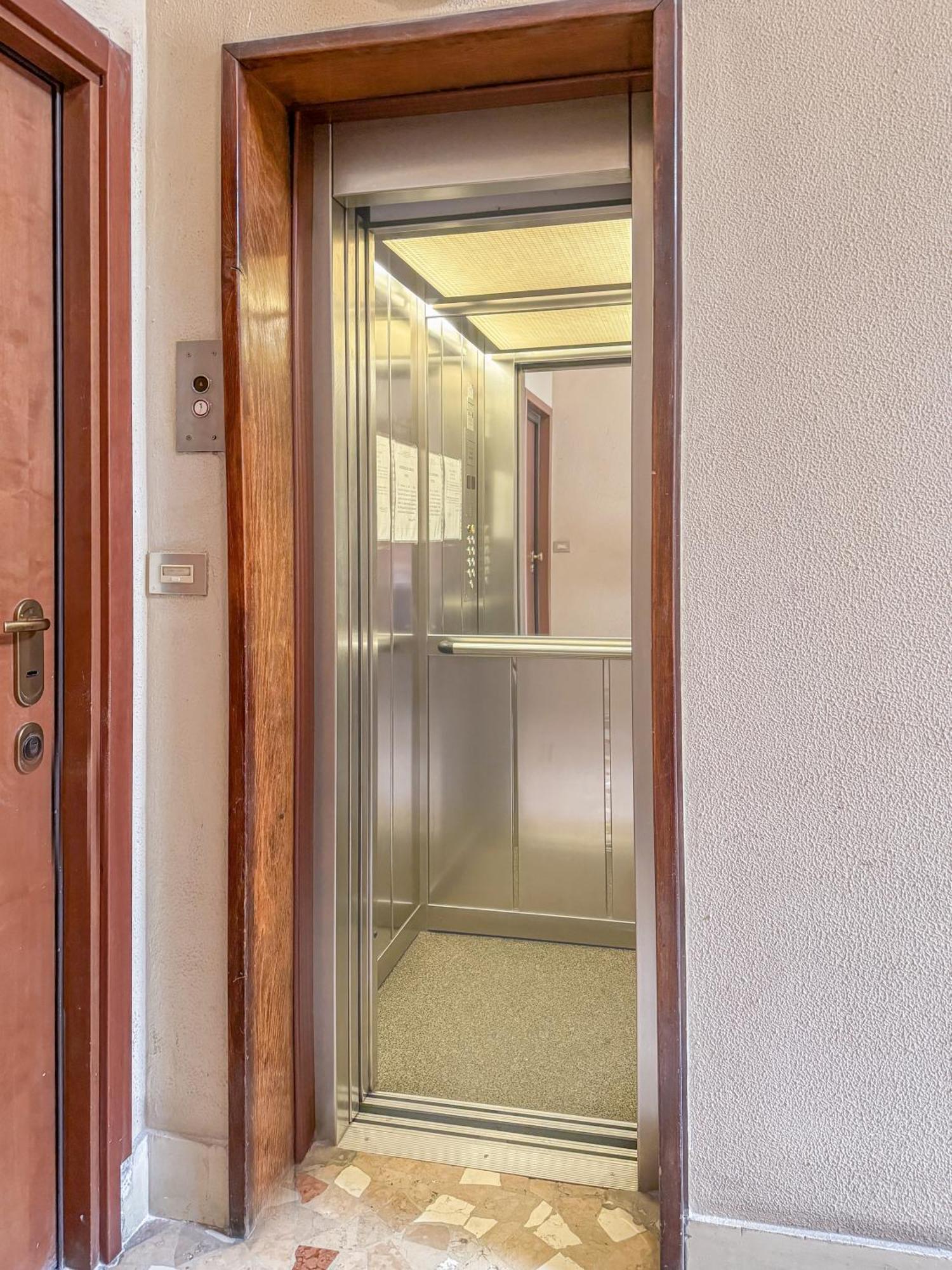 New - Manet - Exclusive Apartment *
