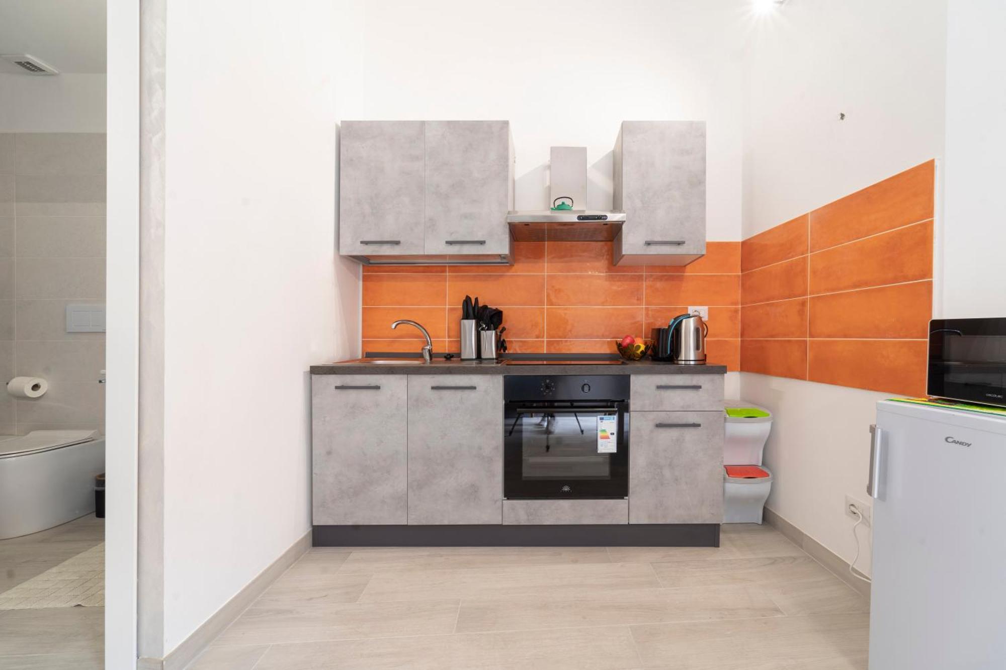 Ihost - Cislaghi 4 * Milano