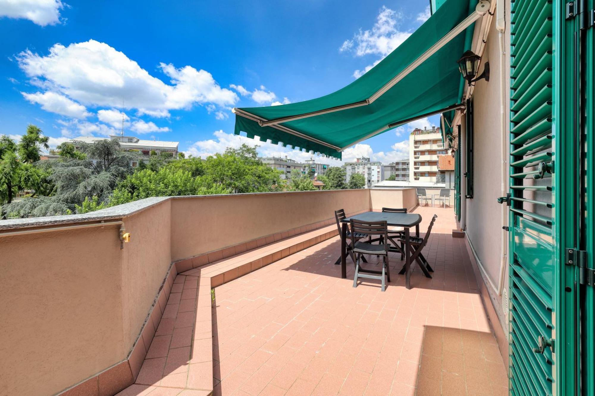 Rainbow House Via Dei Carafa Appartement Milaan