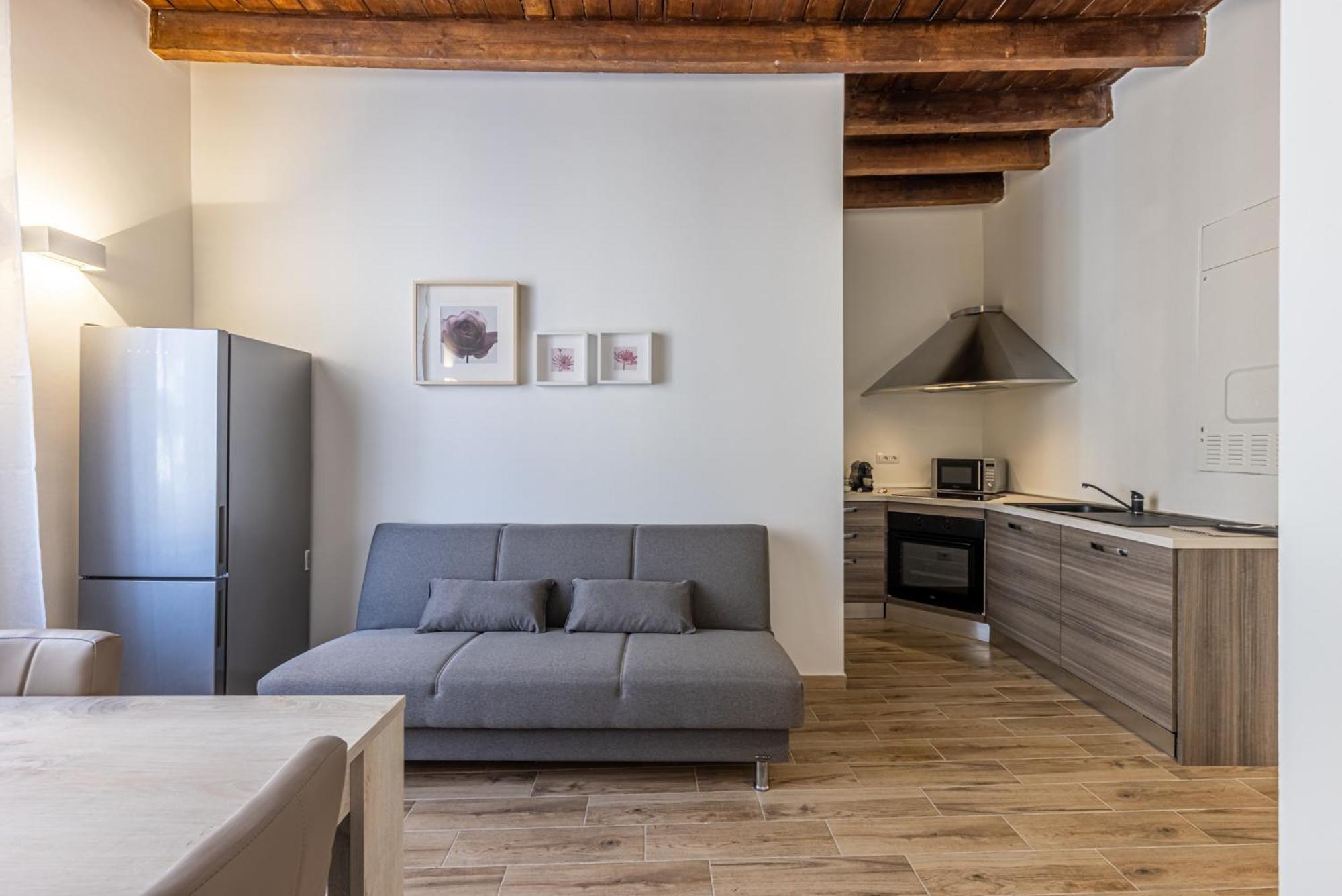 Santa Giulia - 15min Duomo Apartment