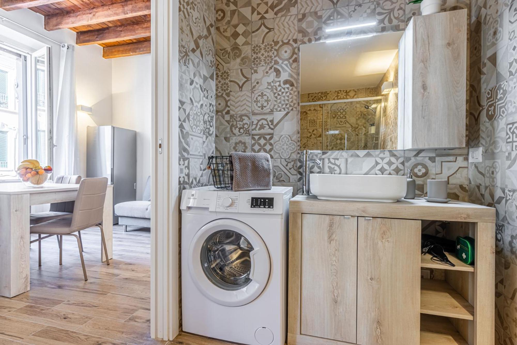 Santa Giulia - 15min Duomo Apartment