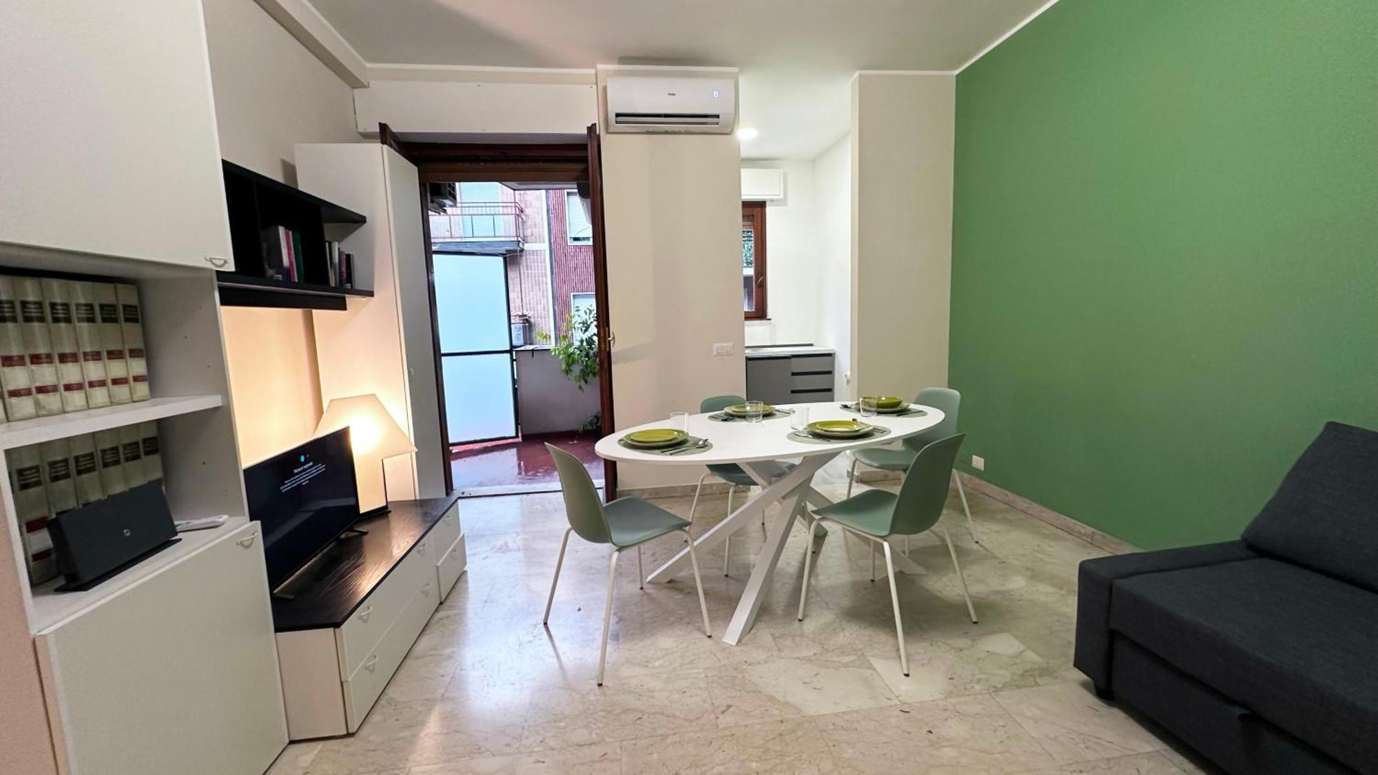 Atene House Lejlighed