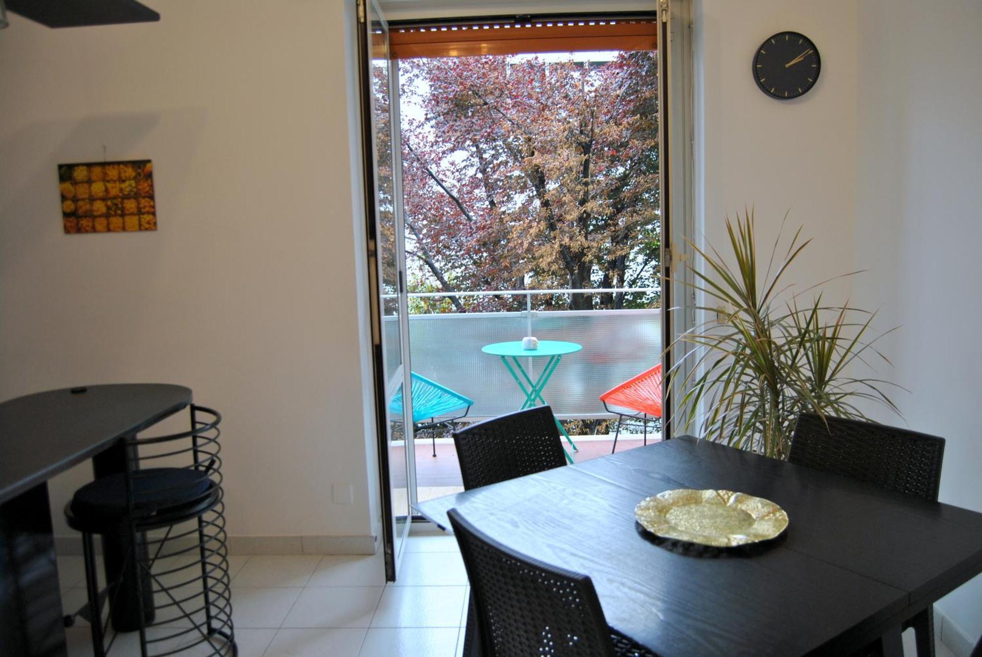 Portello Flat With Balcony Milano