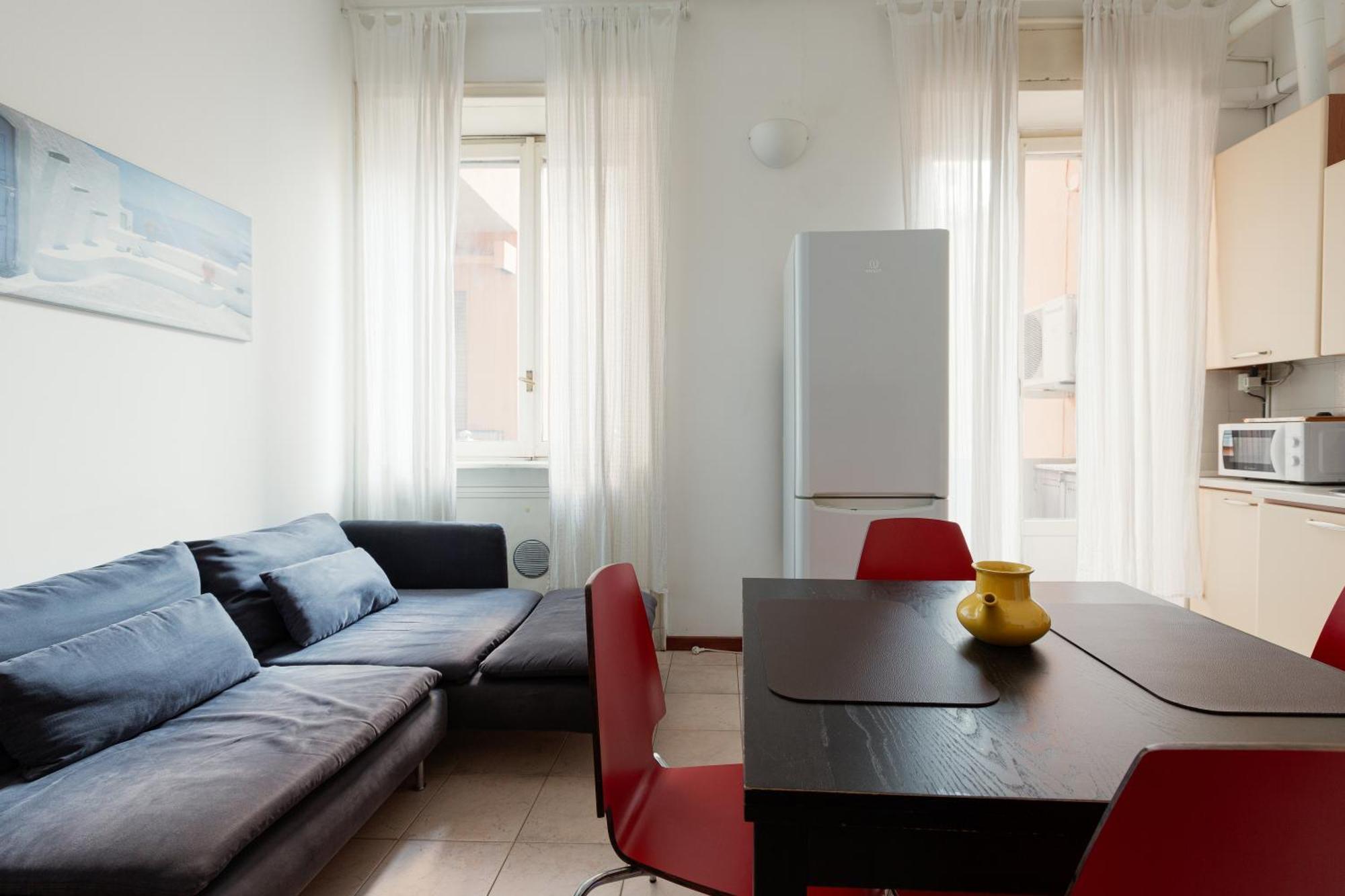 Cosy With Balcony Appartamento *