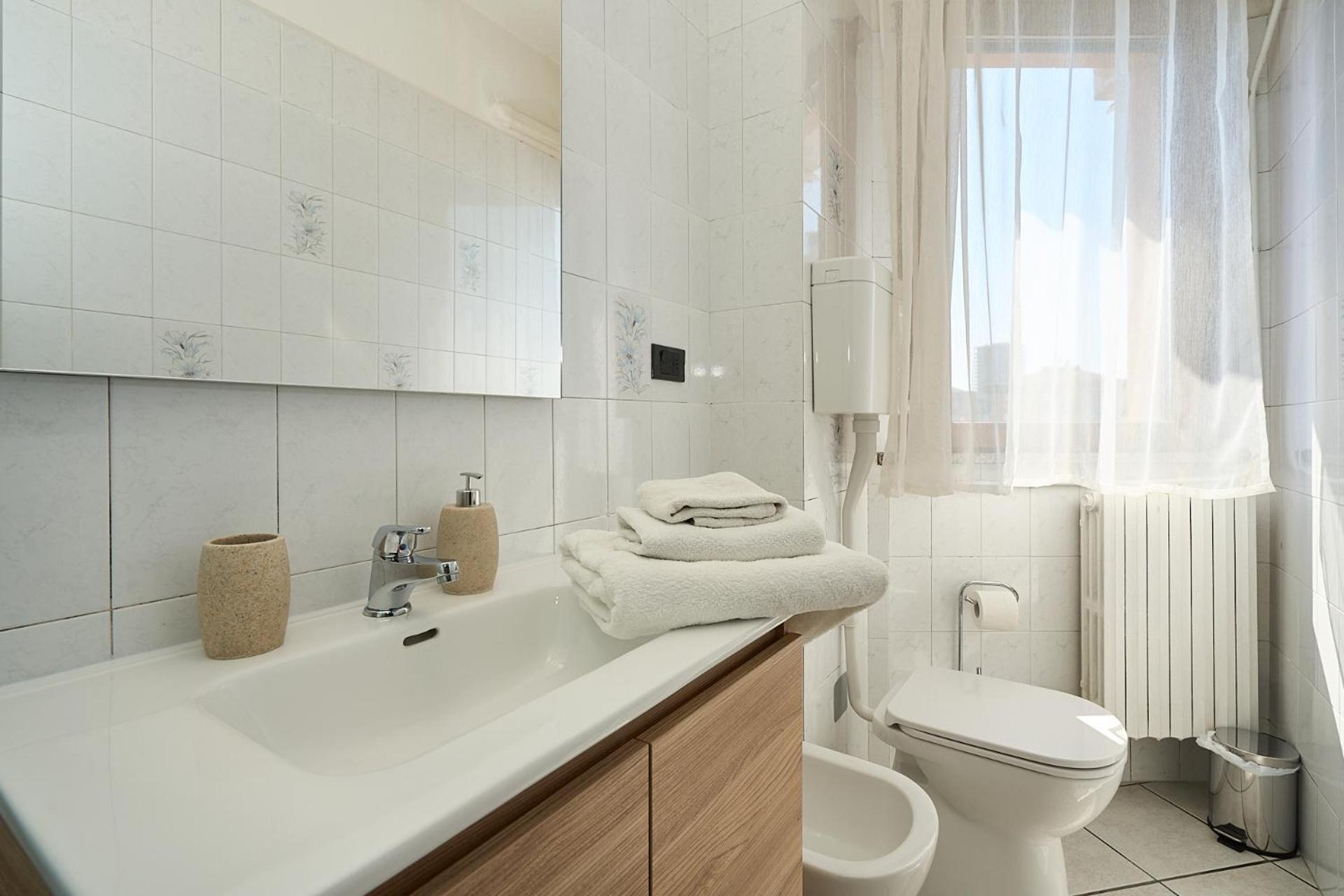 Lejlighed -luminosa 5 Stars With Balcony- Wifi Netflix 15 Minutes From Duomo Milano