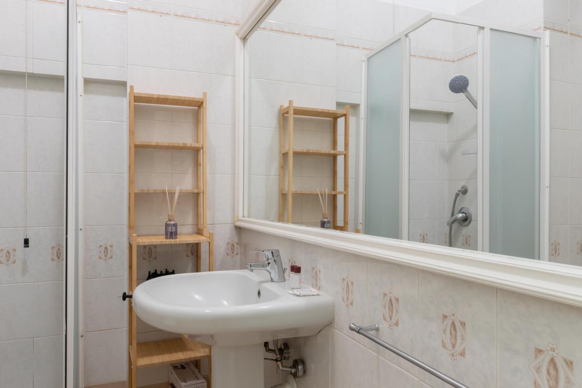 Appartamento Sanzio City Escape - 15min From Duomo