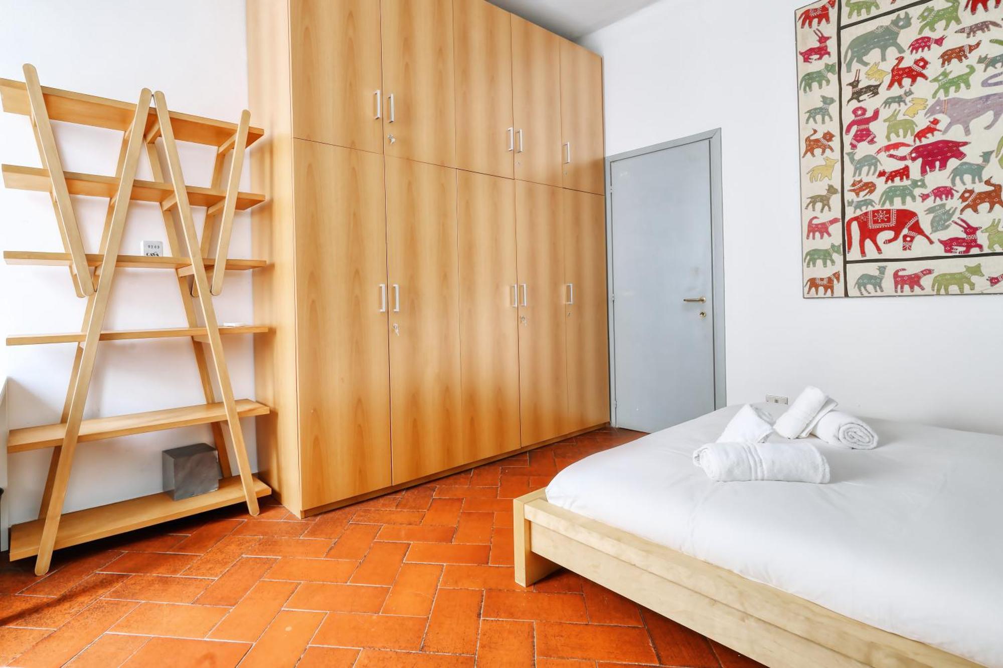 Farini 6 Milano