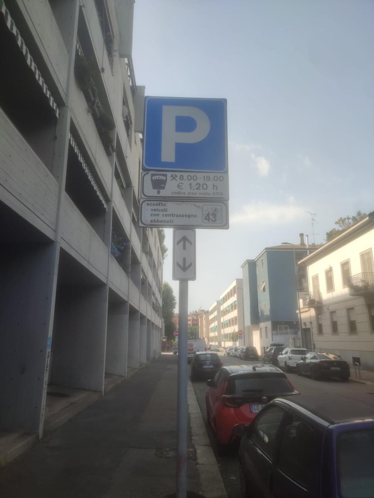 Giardino Terrazzo Privato Bilocale Moderno Vicino Metropolitana Comodo Per Niguarda E Centro Appartamento