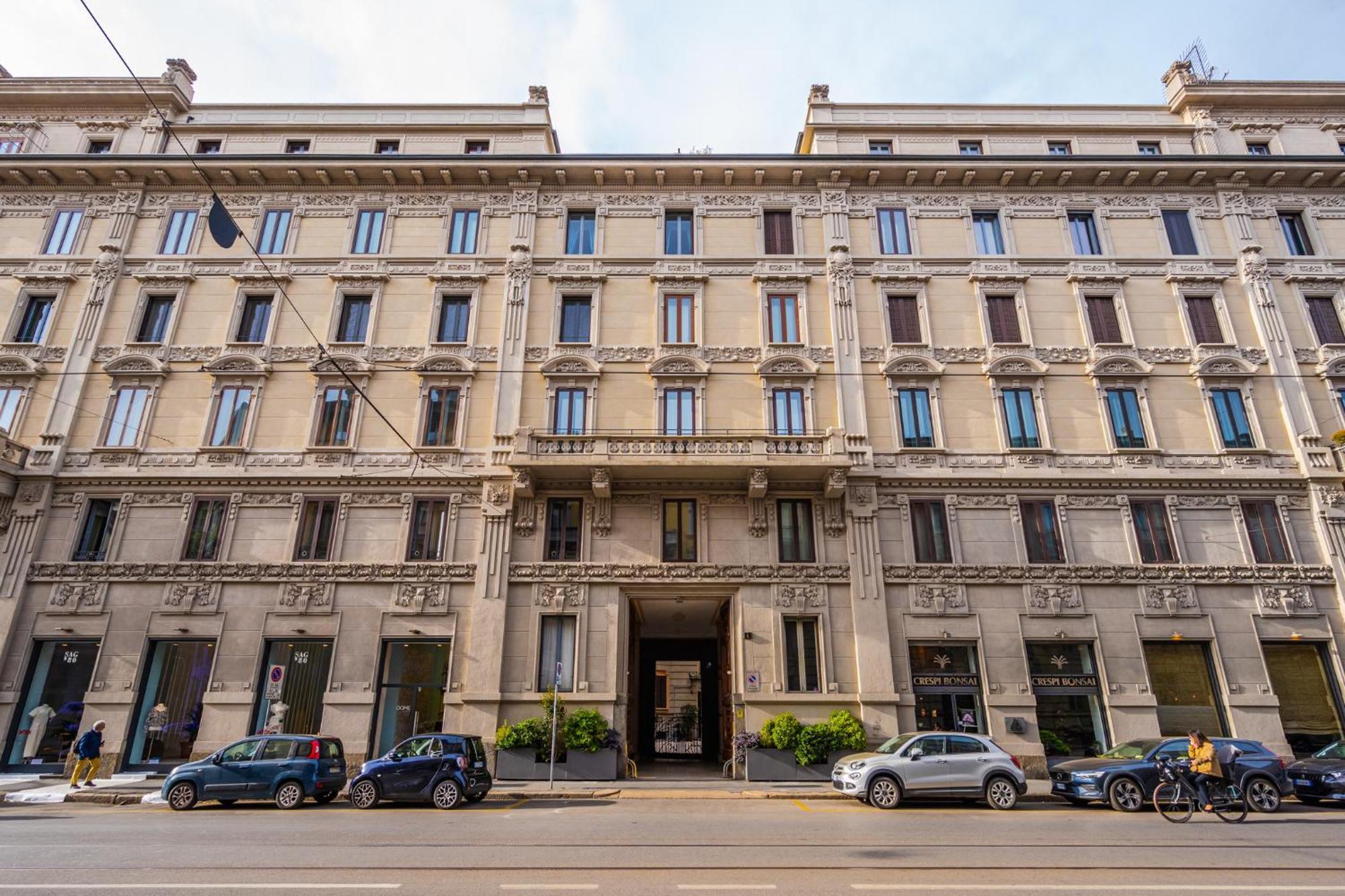 Spacious In Next To Metro * Milano