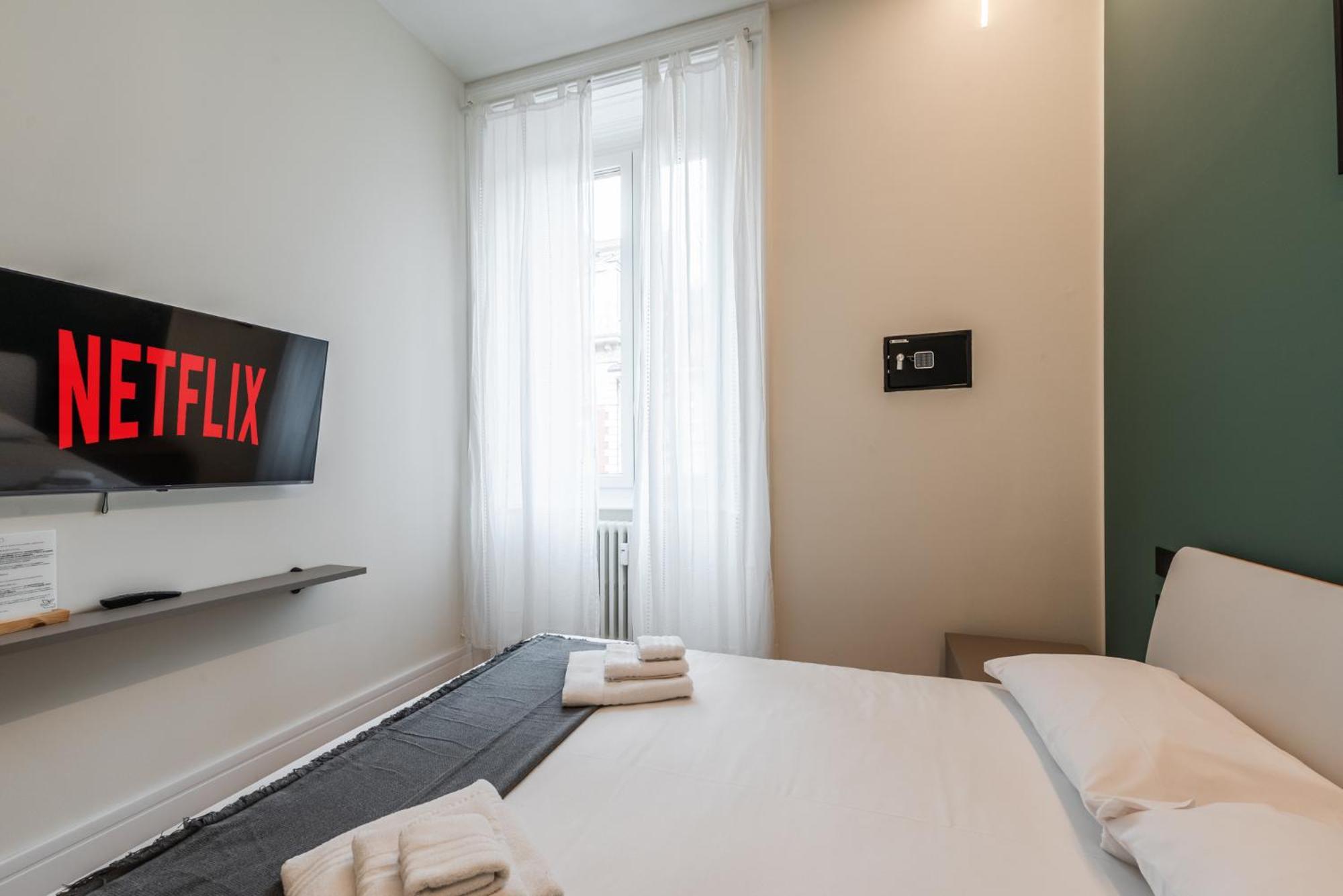 Spacious In Next To Metro Milano