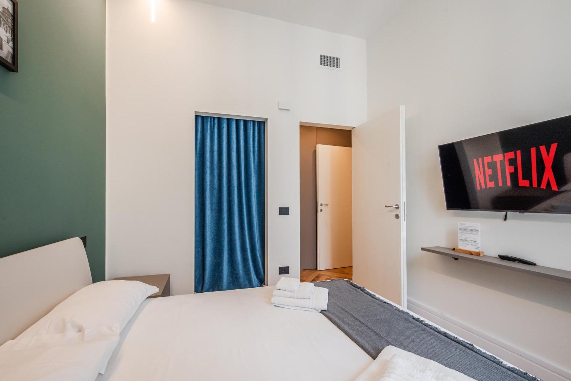 Spacious In Next To Metro Appartamento *