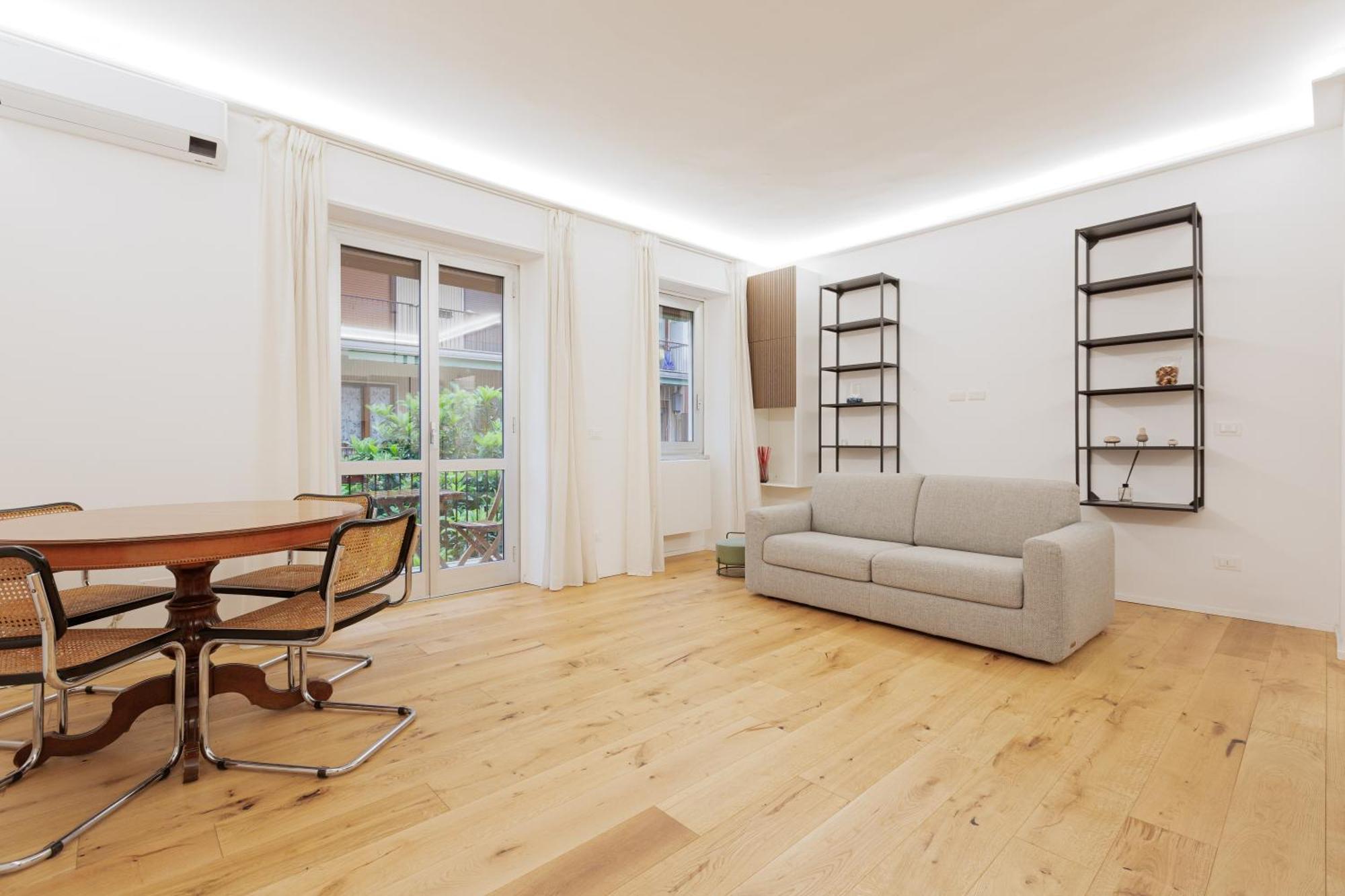 Brand New With Balcony Appartamento *