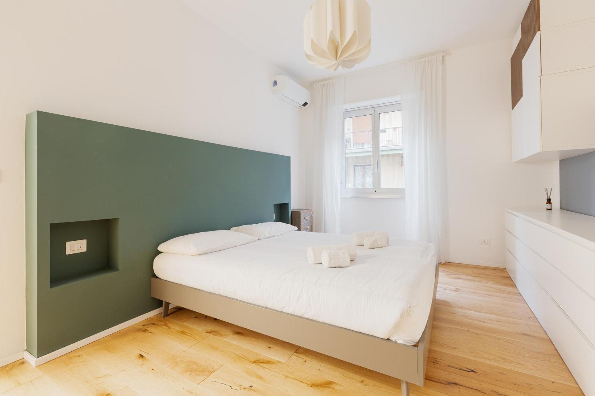 Brand New With Balcony Apartment Milan