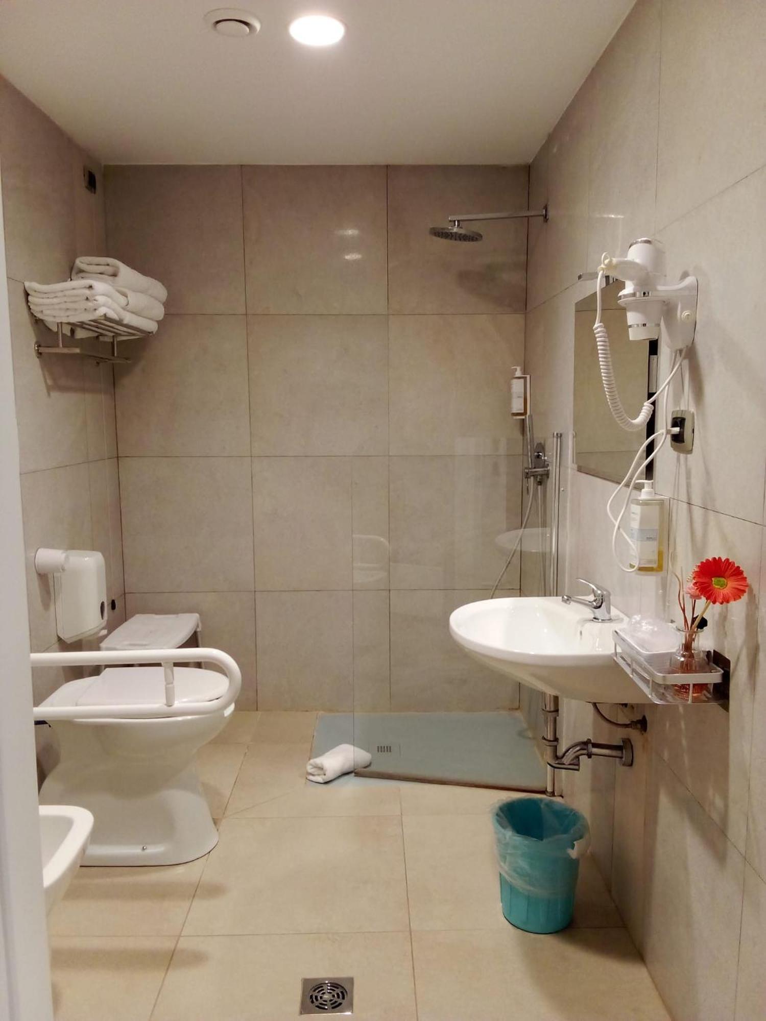 Station Hotel 3*