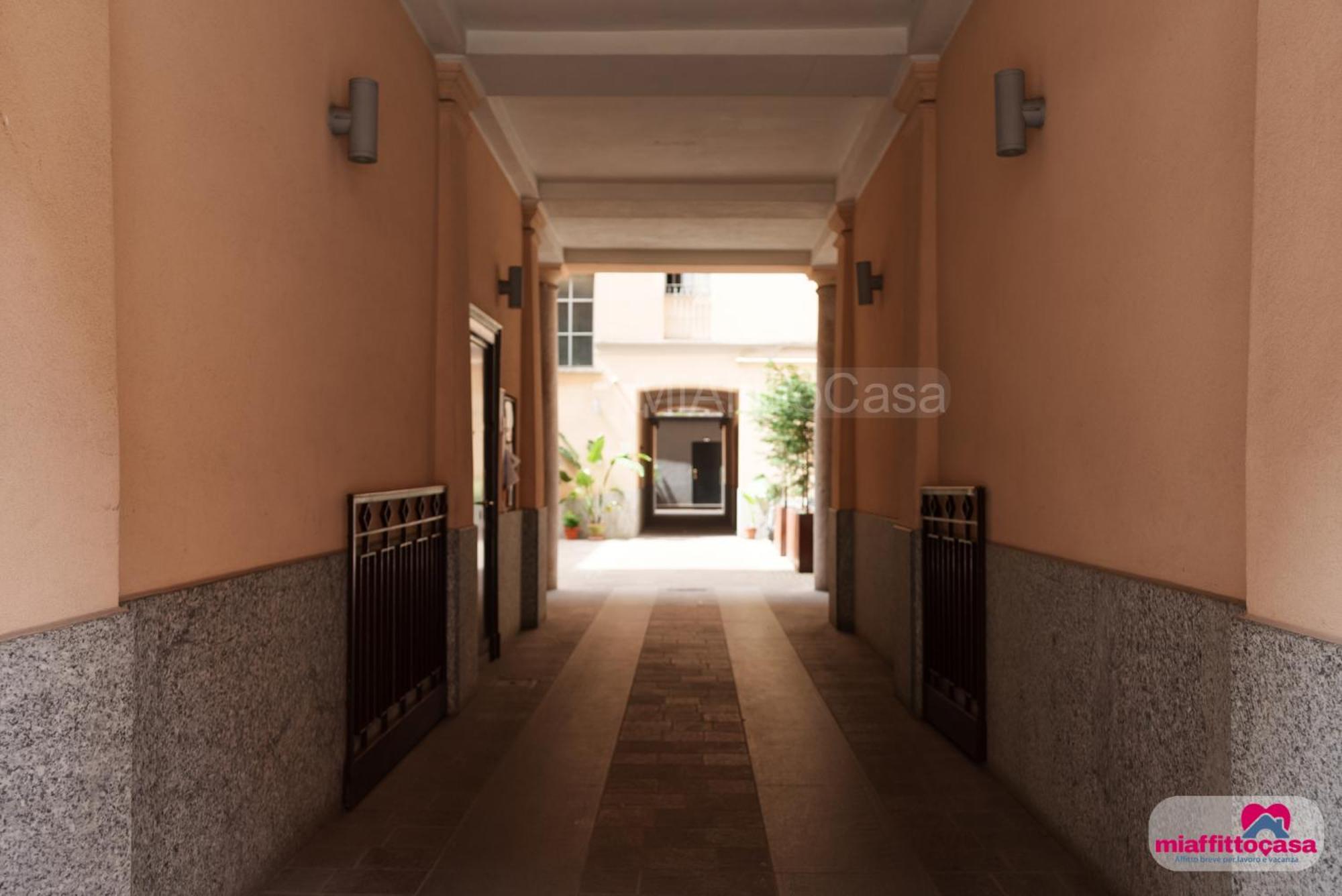 Apartment Looking 4 Station Close To Center Milan